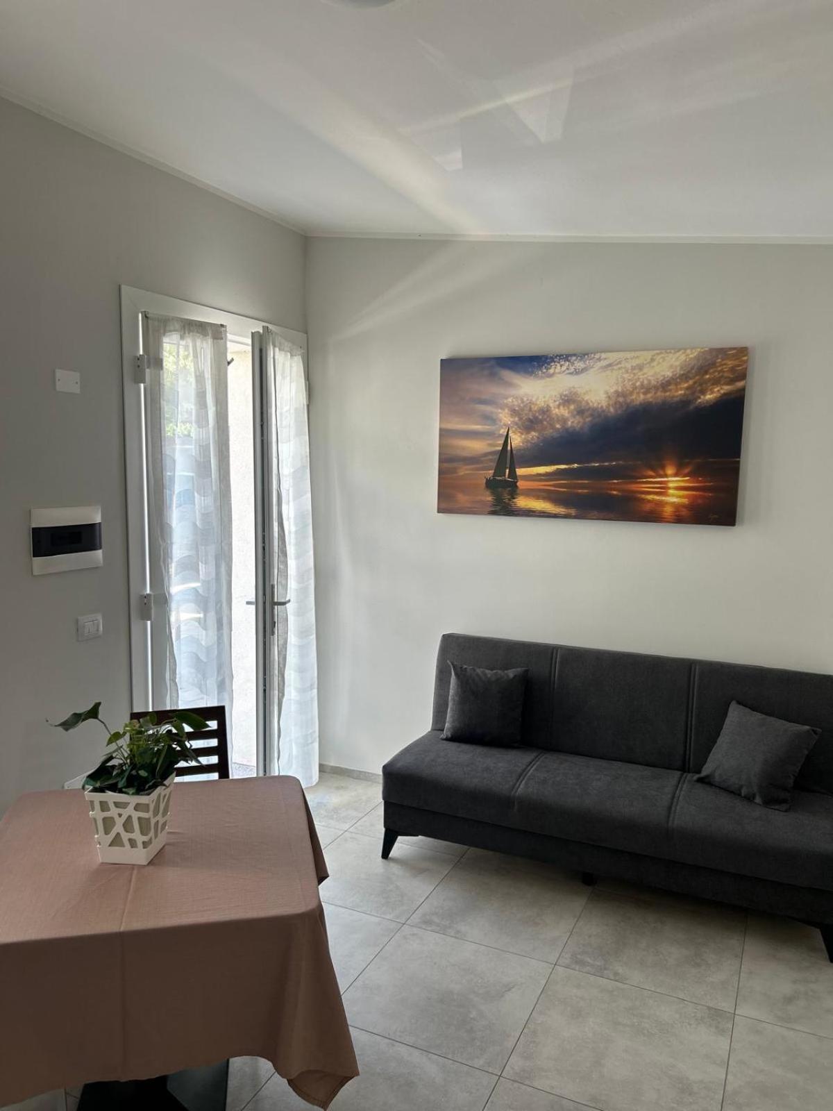 Apartment photo 1