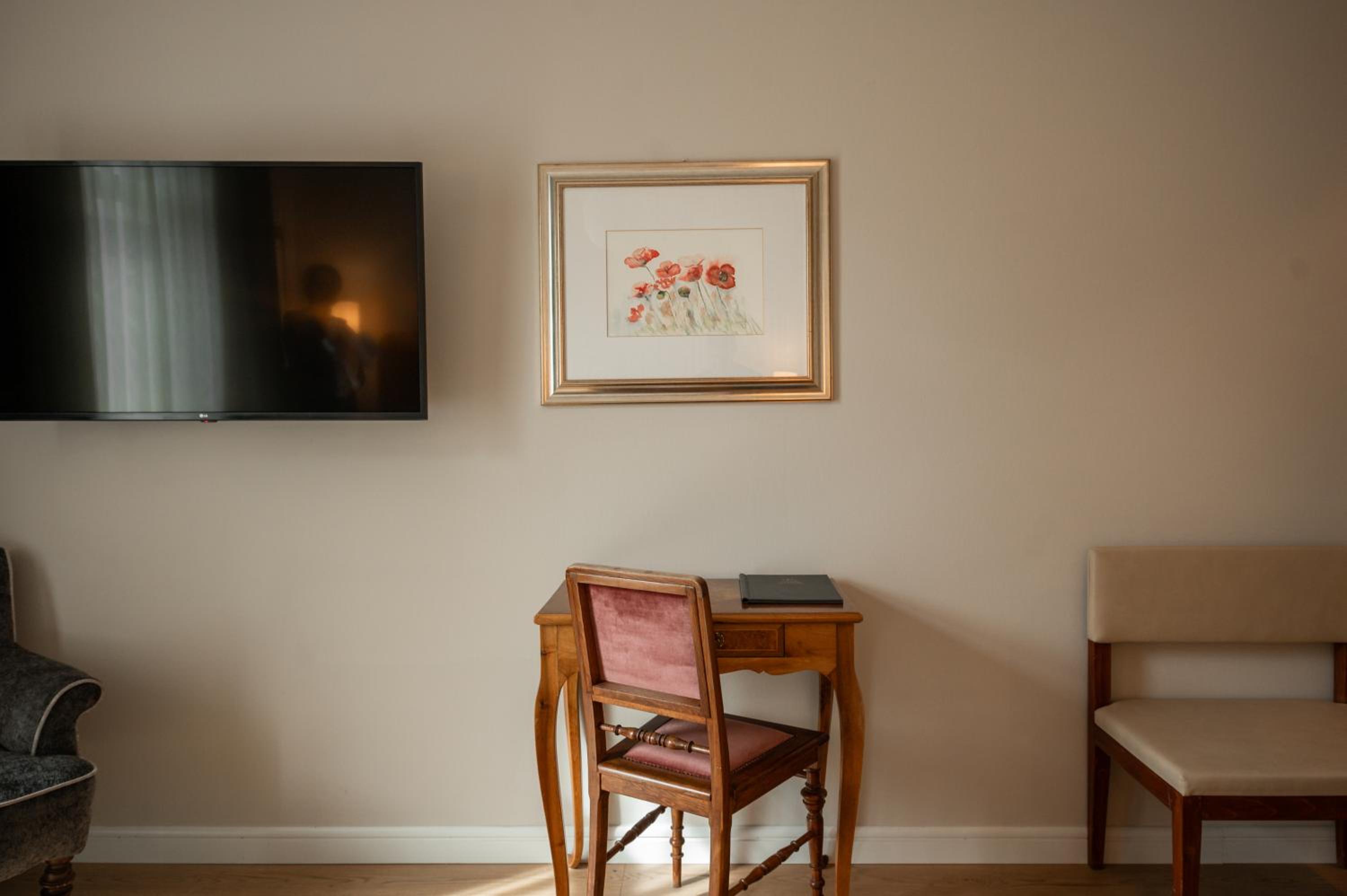 Standard Double or Twin Room - Photo 4