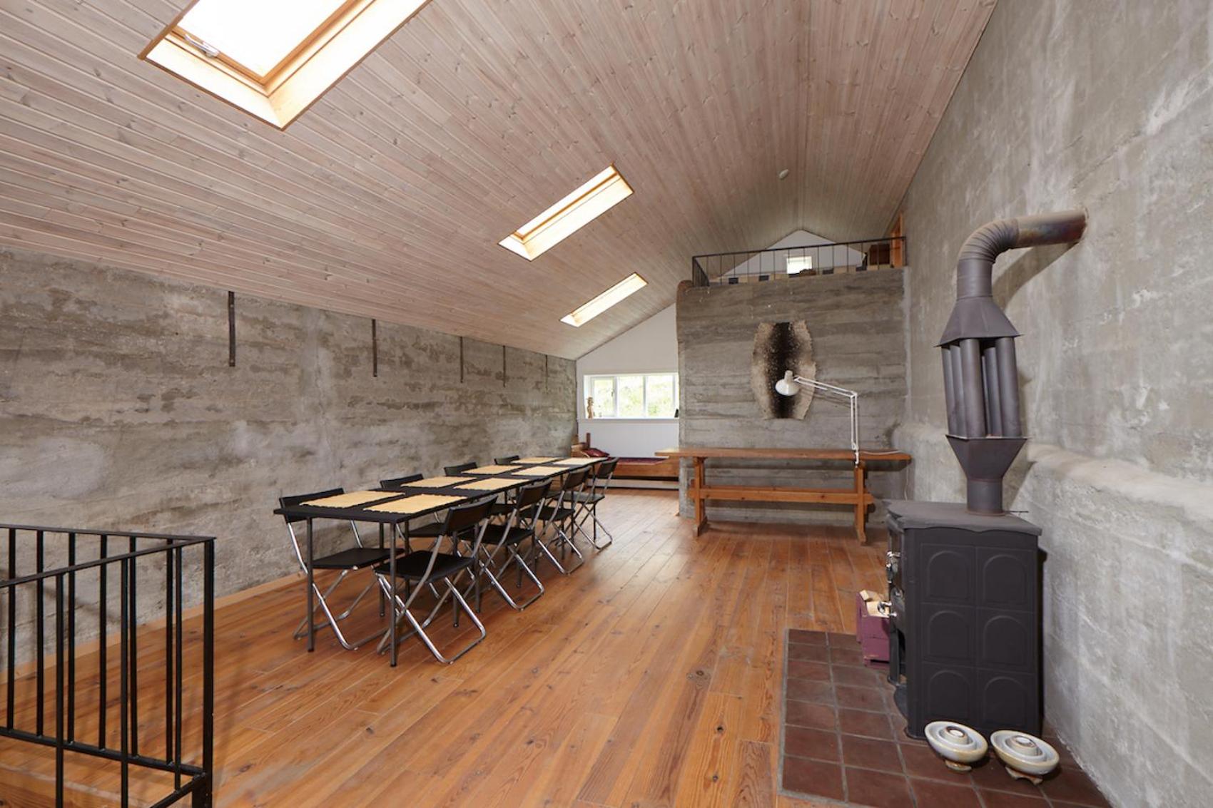 Double or Twin Room with Private Bathroom - Photo 27