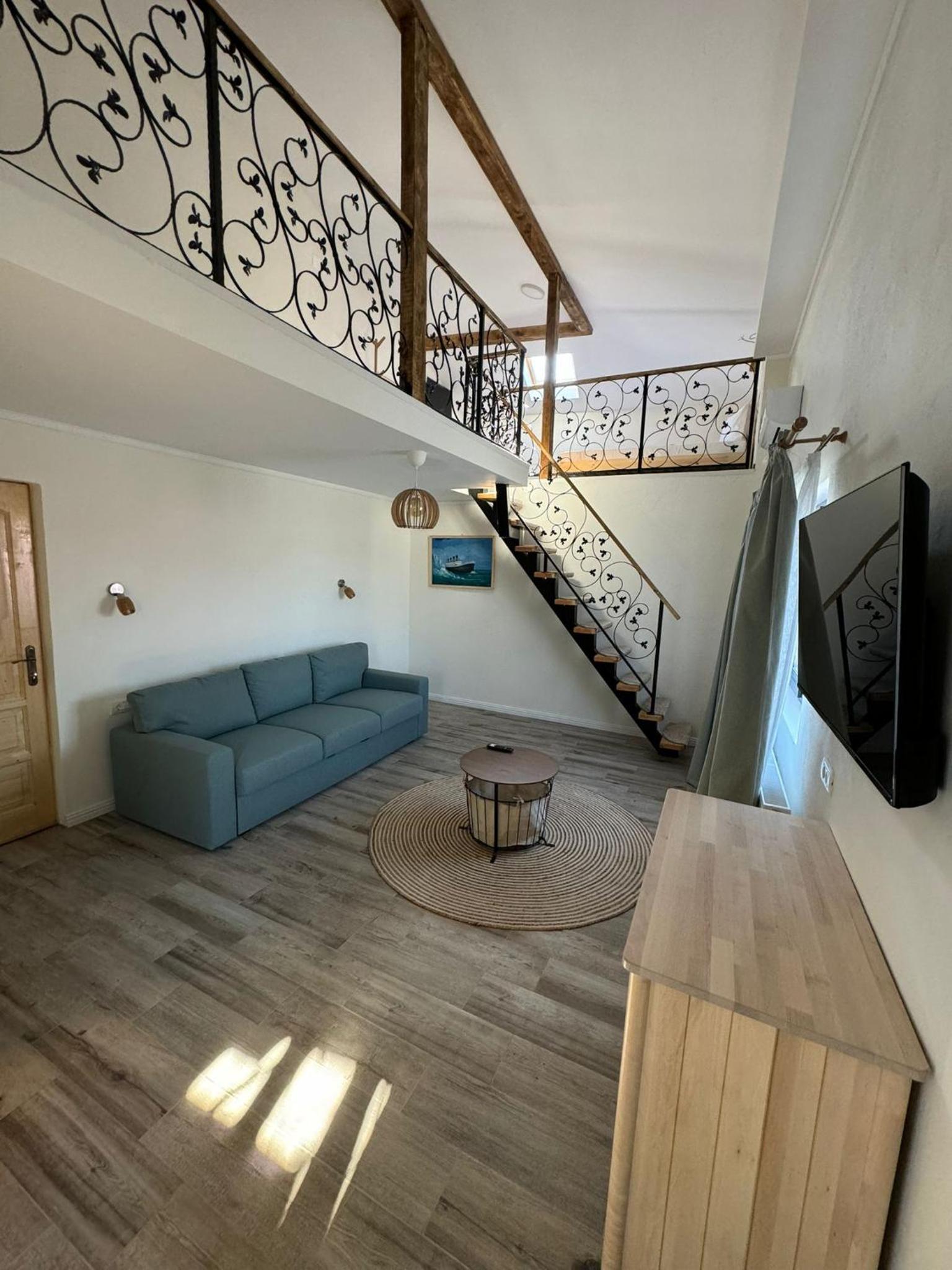Apartment - Split Level