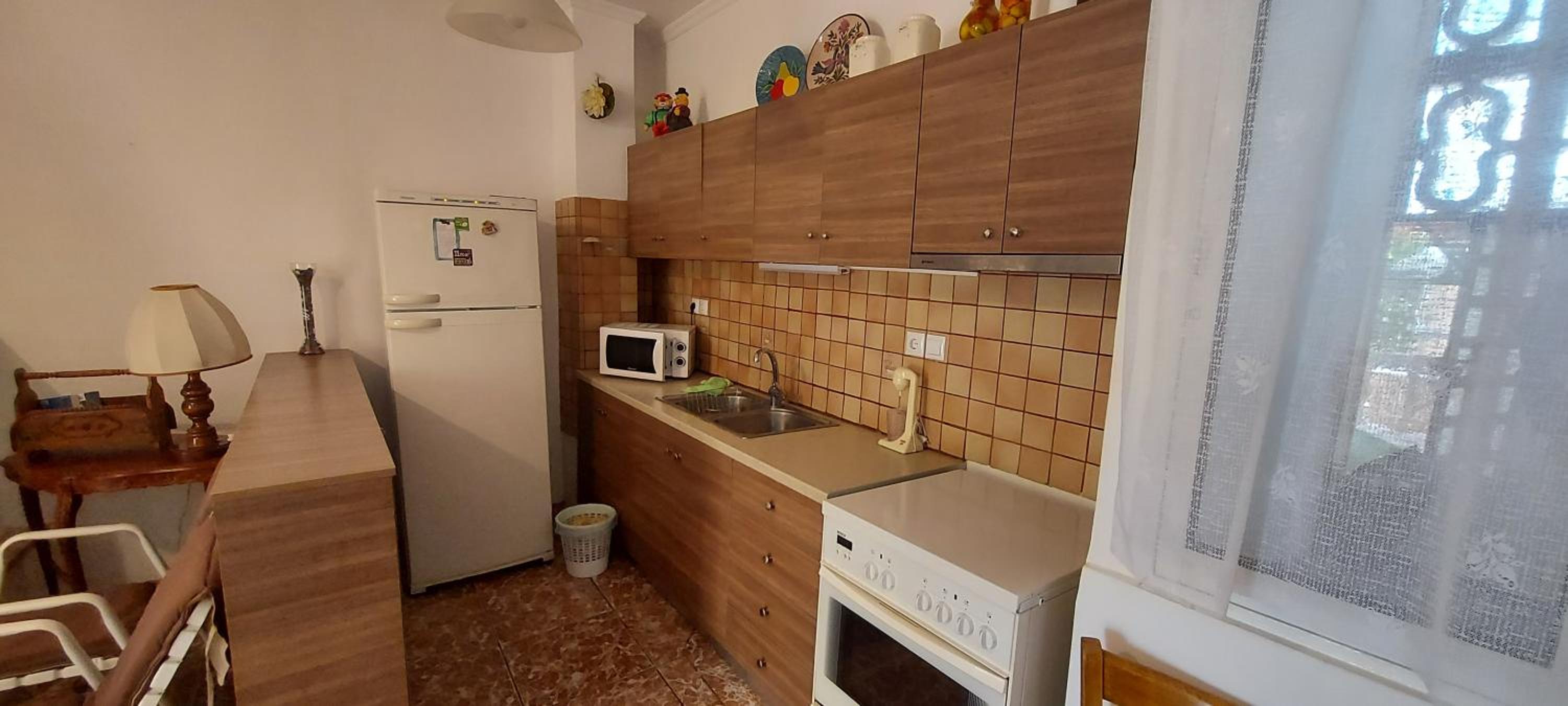 Two-Bedroom House - Photo 10