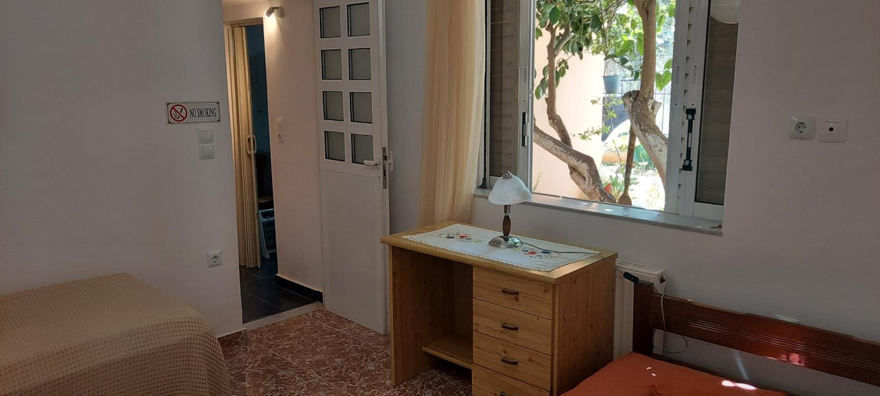 Two-Bedroom House - Photo 6