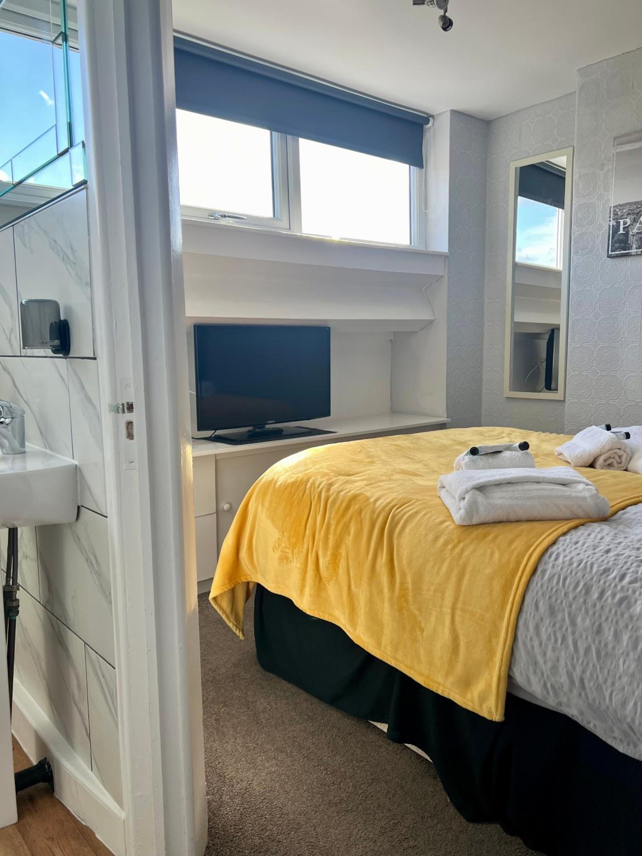 Double Room (Room 2)
