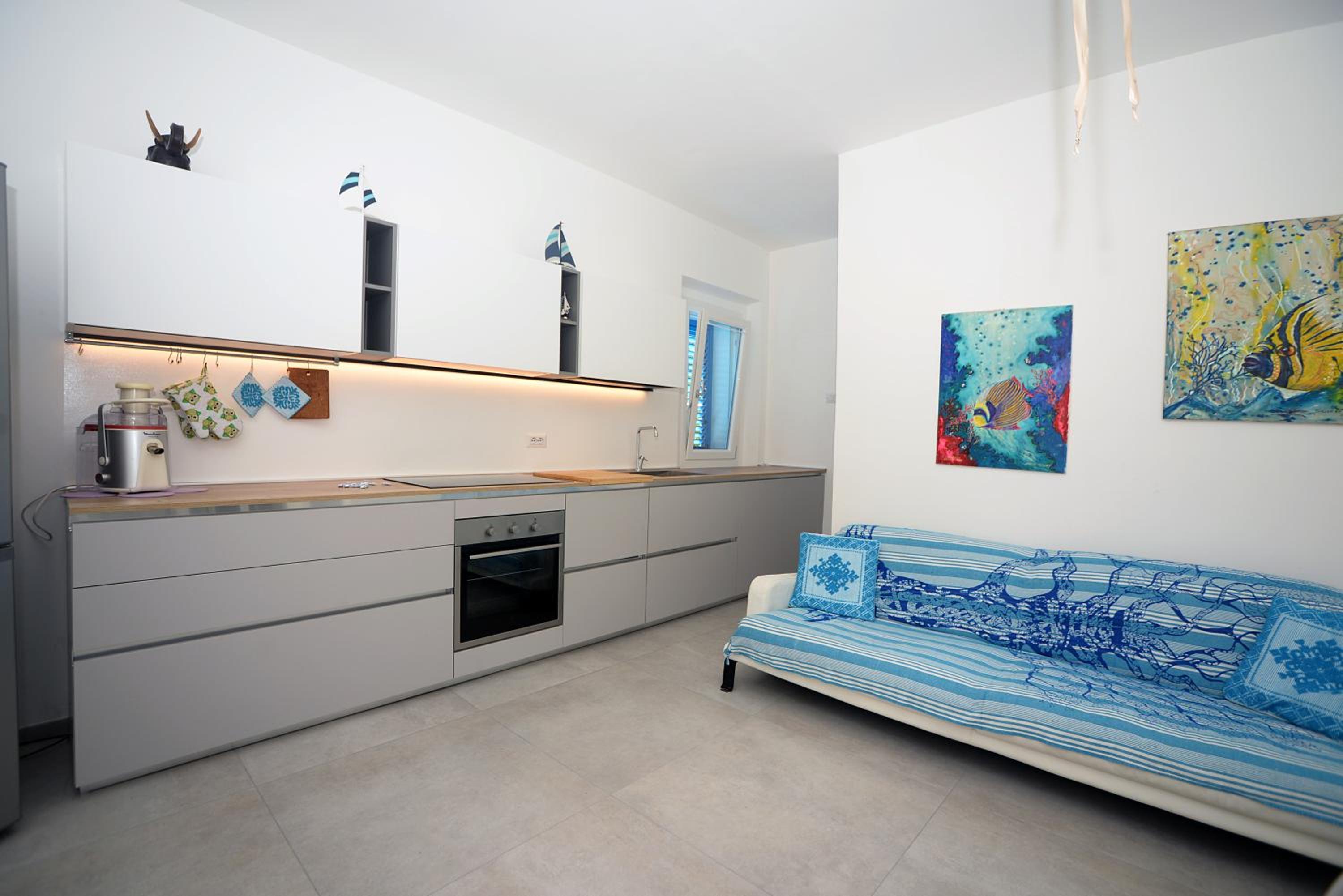 Two-Bedroom House photo 3