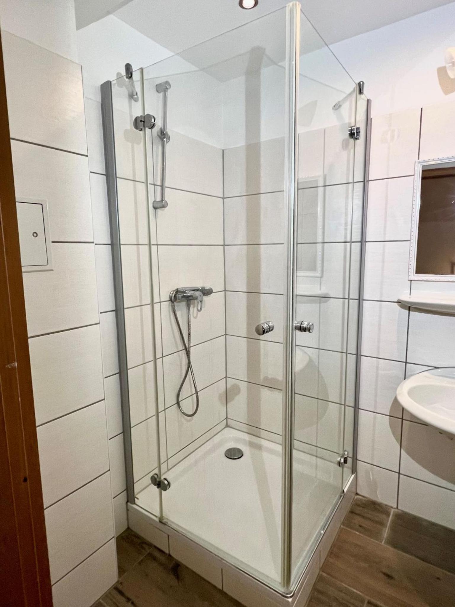 Double or Twin Room photo 3