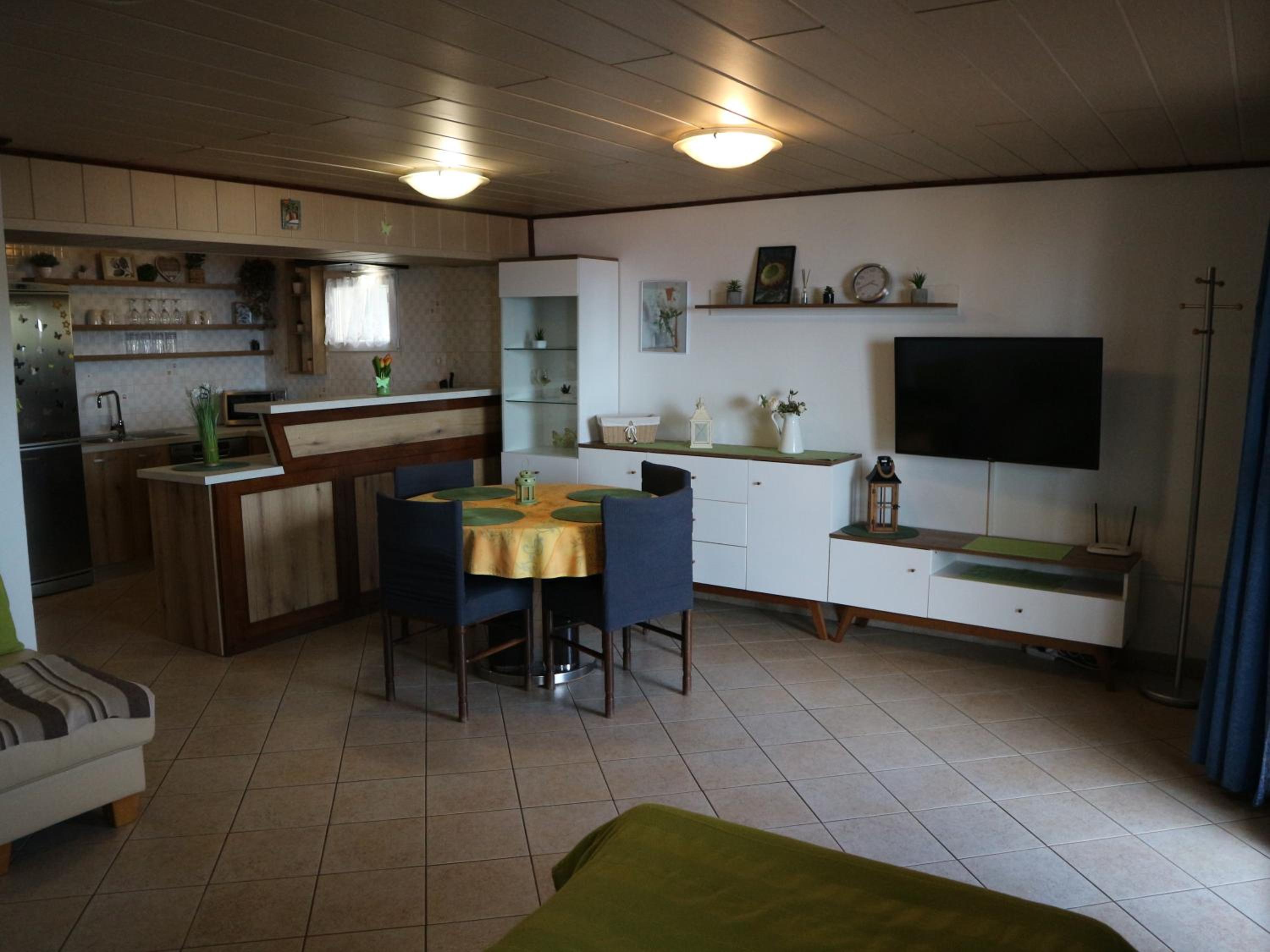 Appartamento con 1 Camera da Letto, Terrazza e Vista Mare