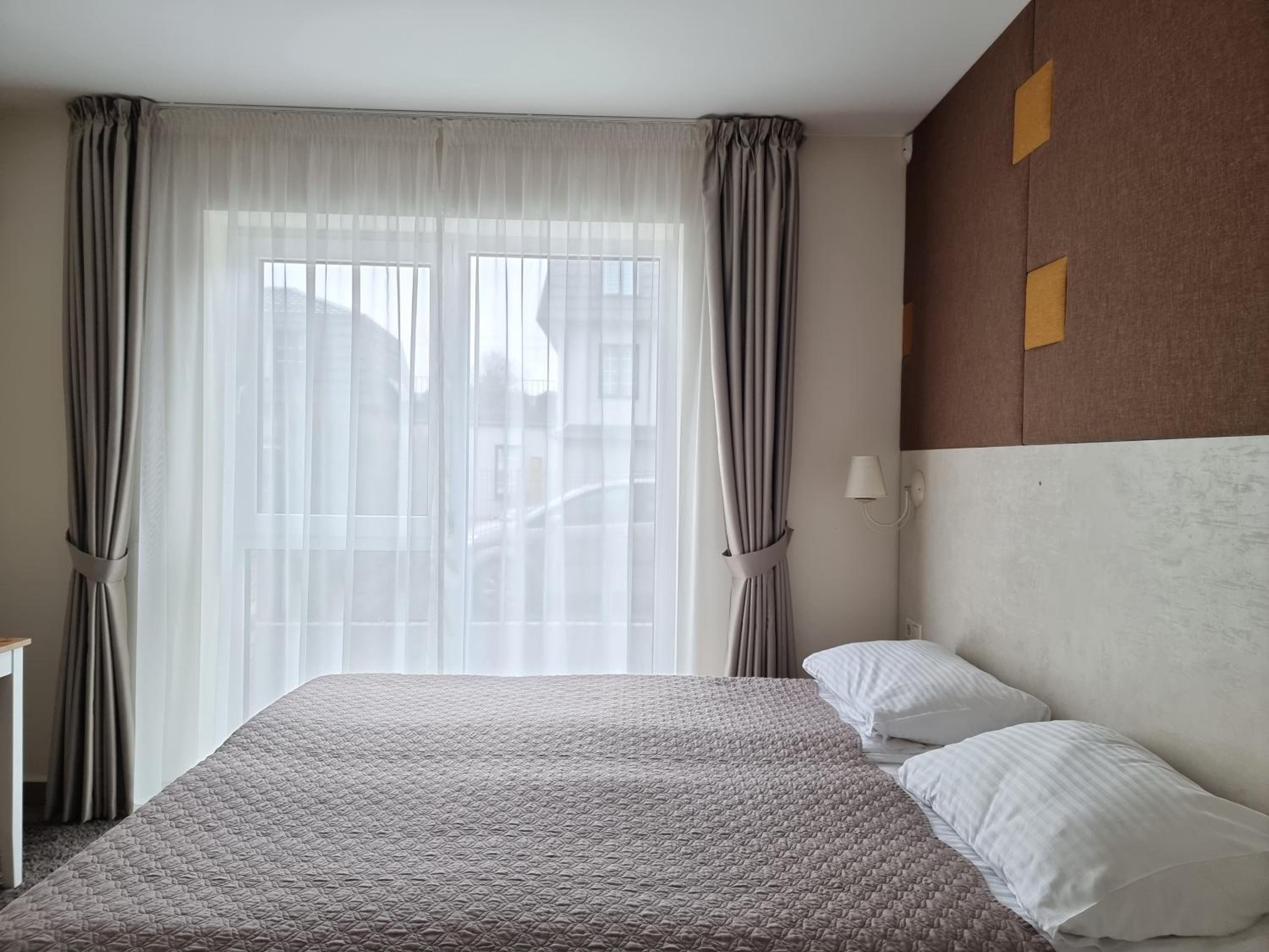Twin Room with Shower