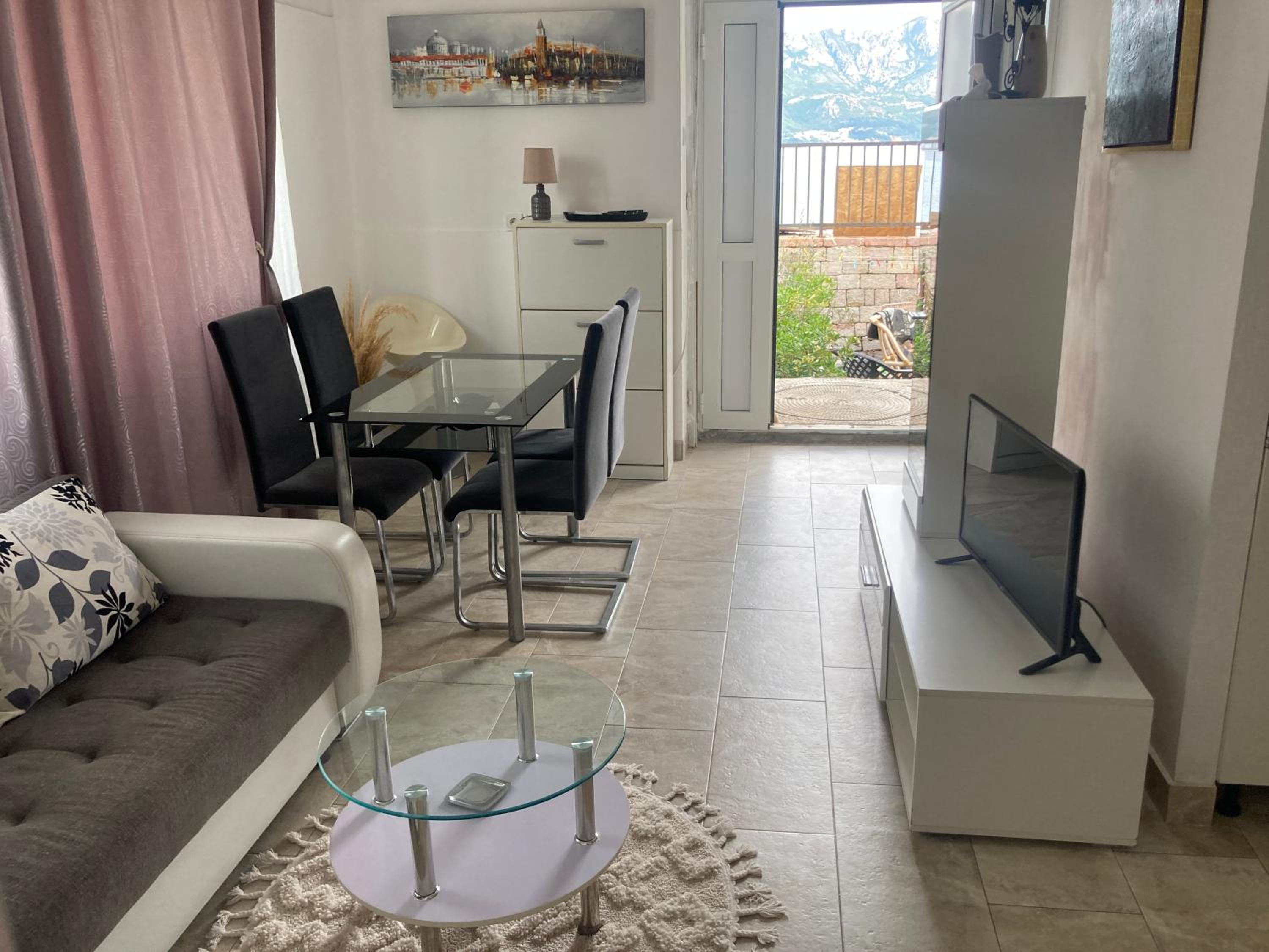 Apartment With Sea View photo 1