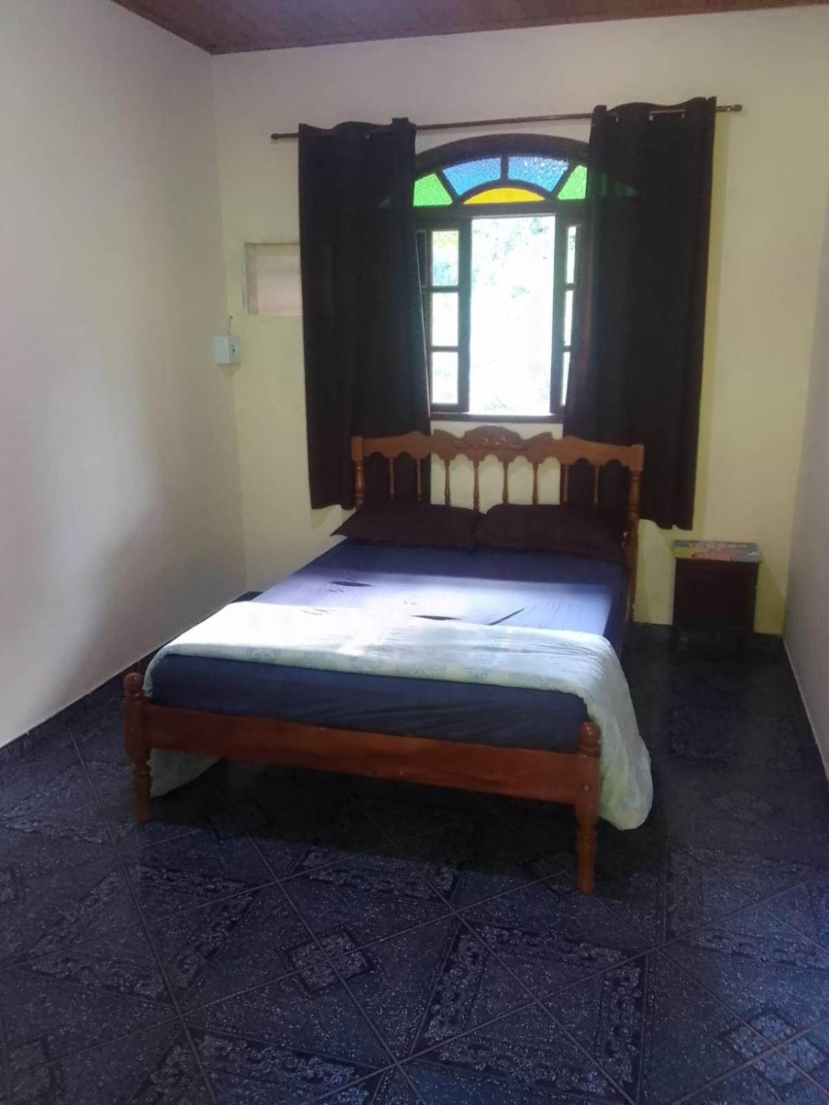 Five-Bedroom House photo 1