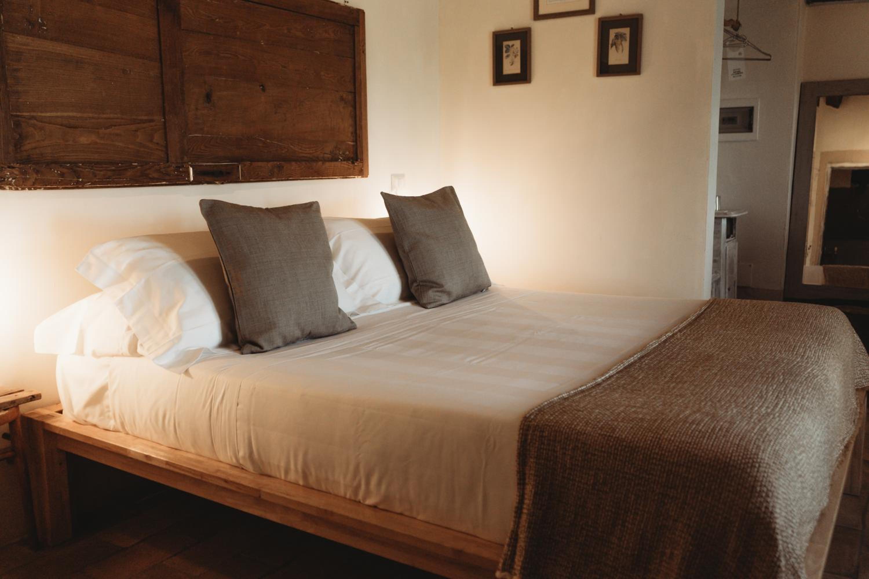 Superior Deluxe Double Room with Valley View photo 1