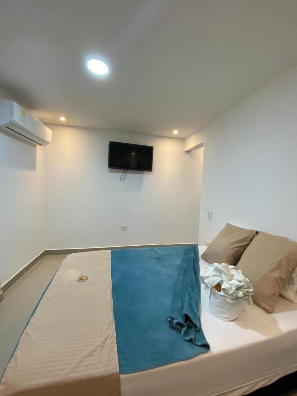 Family Room photo 3