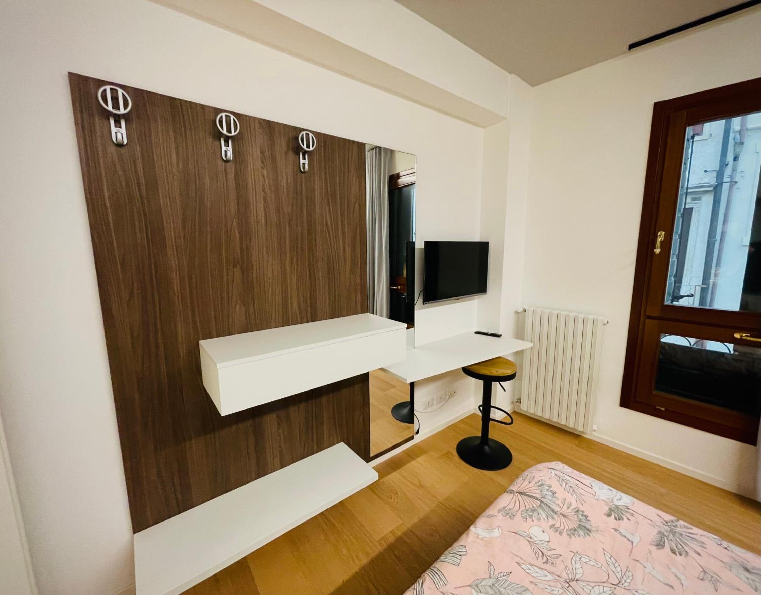 Two-Bedroom Deluxe Apartment