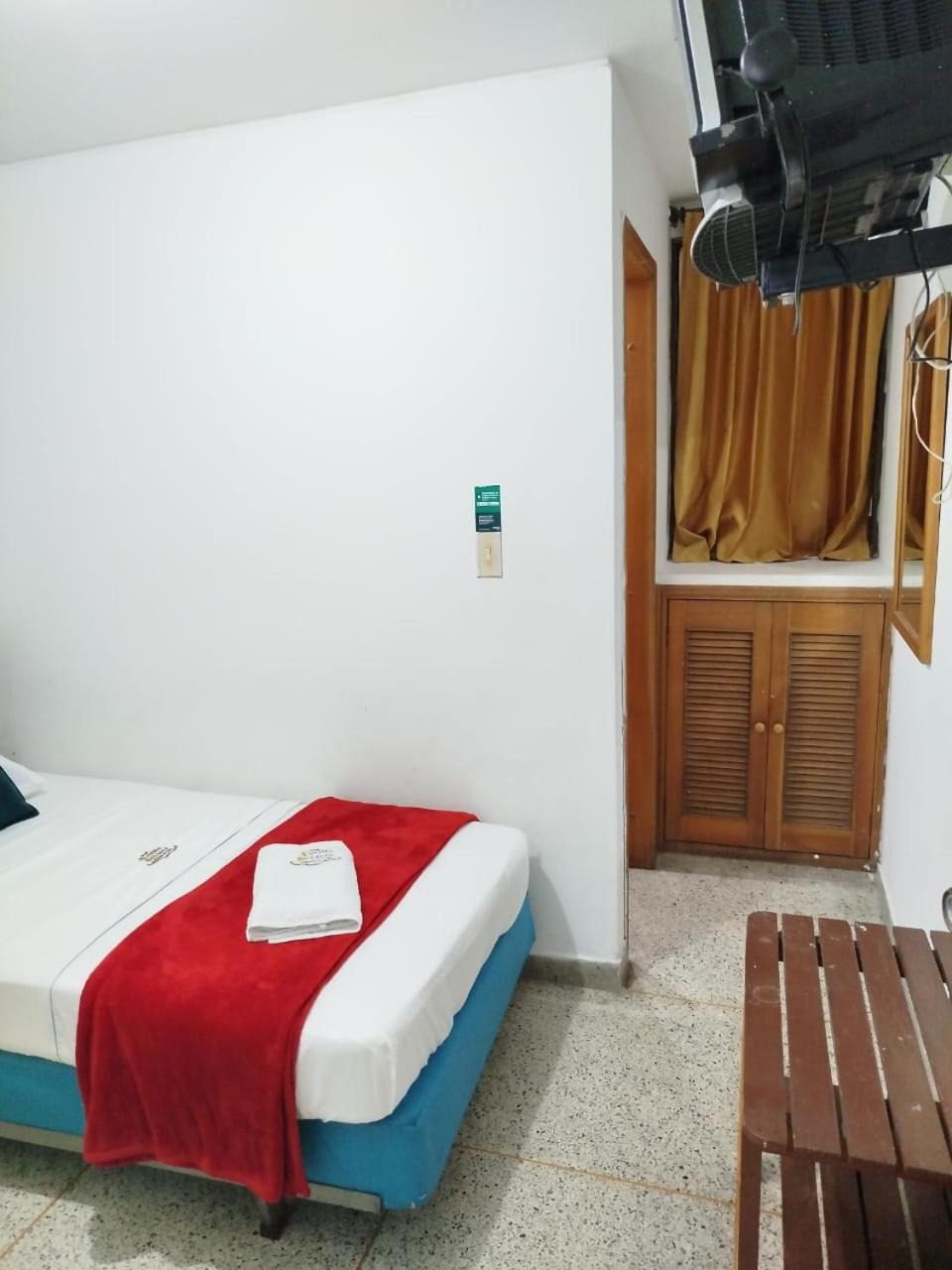Single Room photo 3