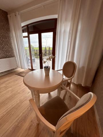 Deluxe Double Room - Photo 15