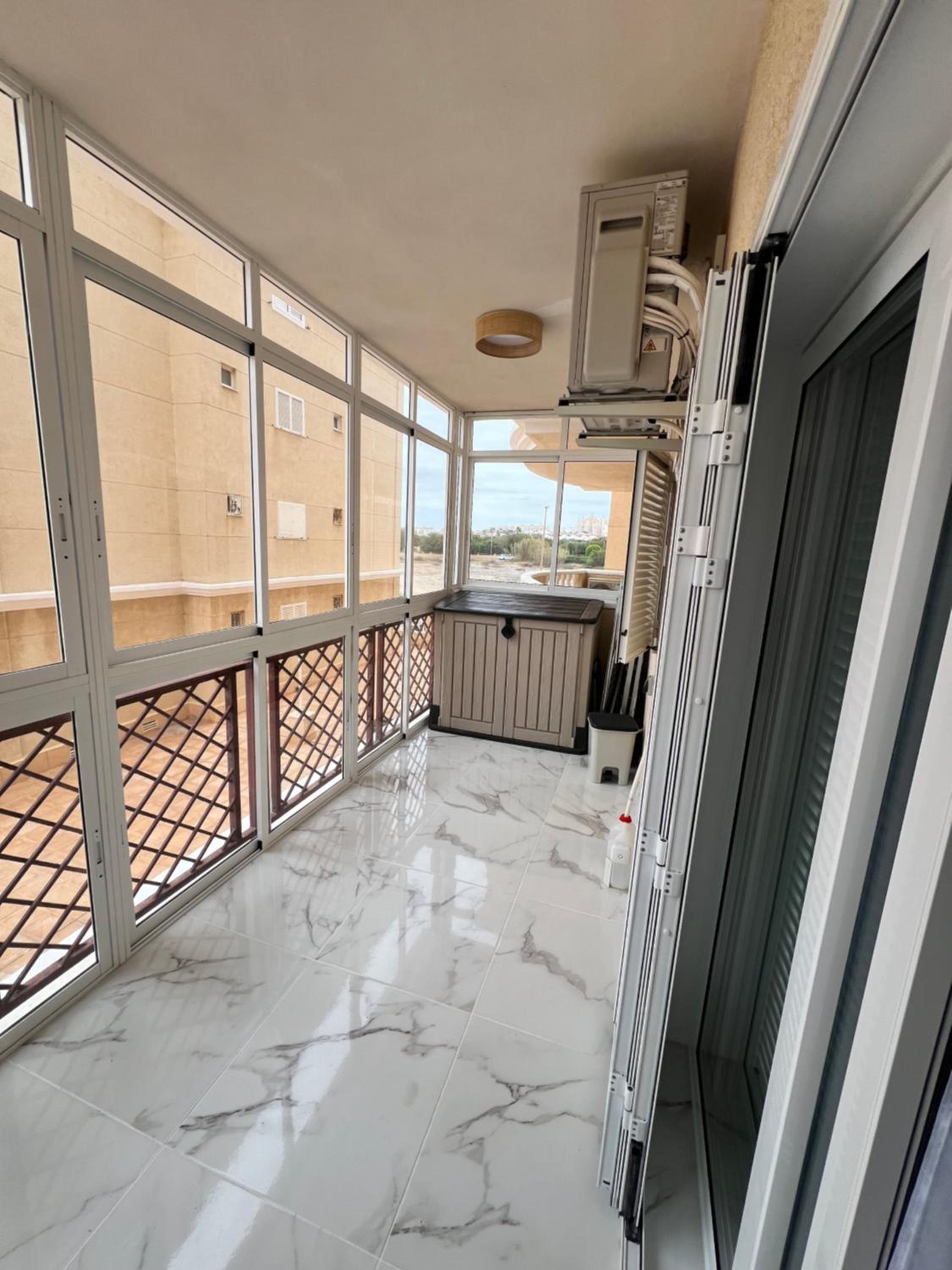 One-Bedroom Apartment photo 3