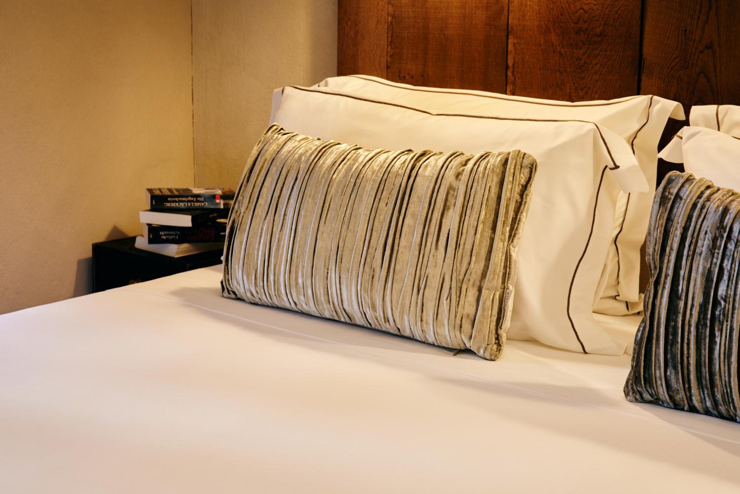 Small Double Room - Photo 4