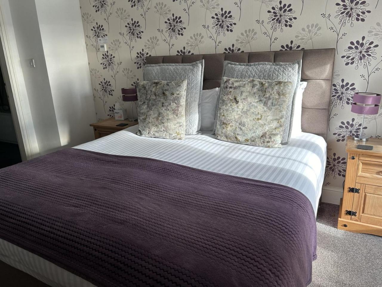 Superior King Room photo 2