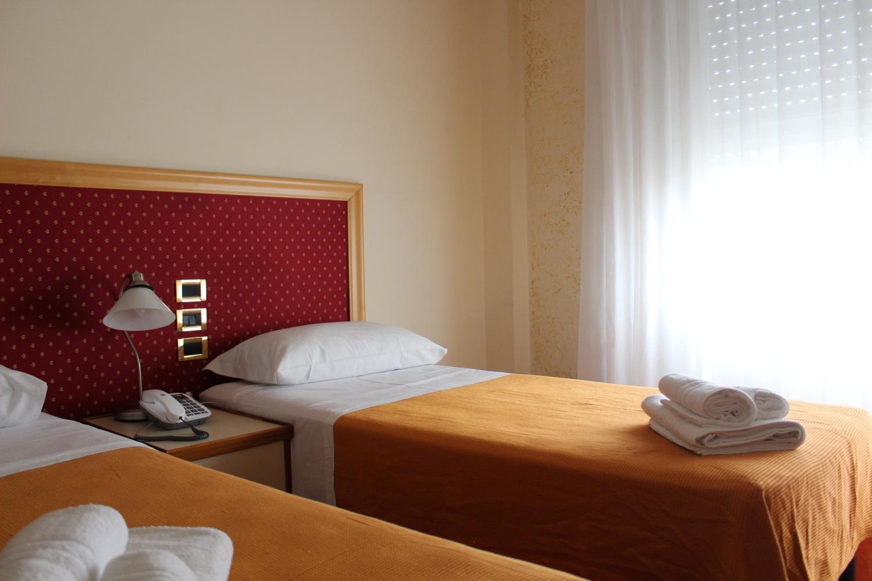 Twin Room photo 1