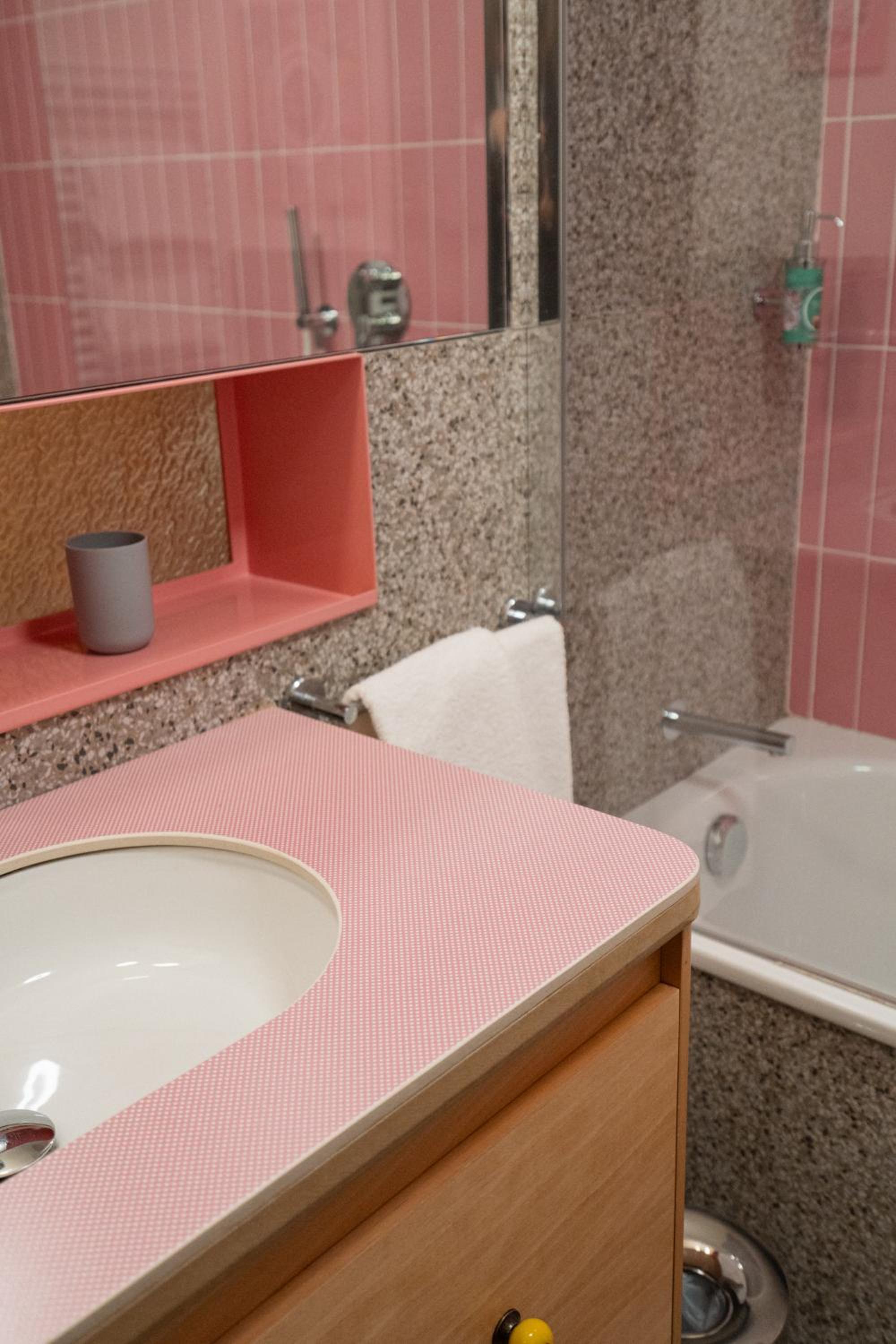 Standard Double or Twin Room - Photo 6