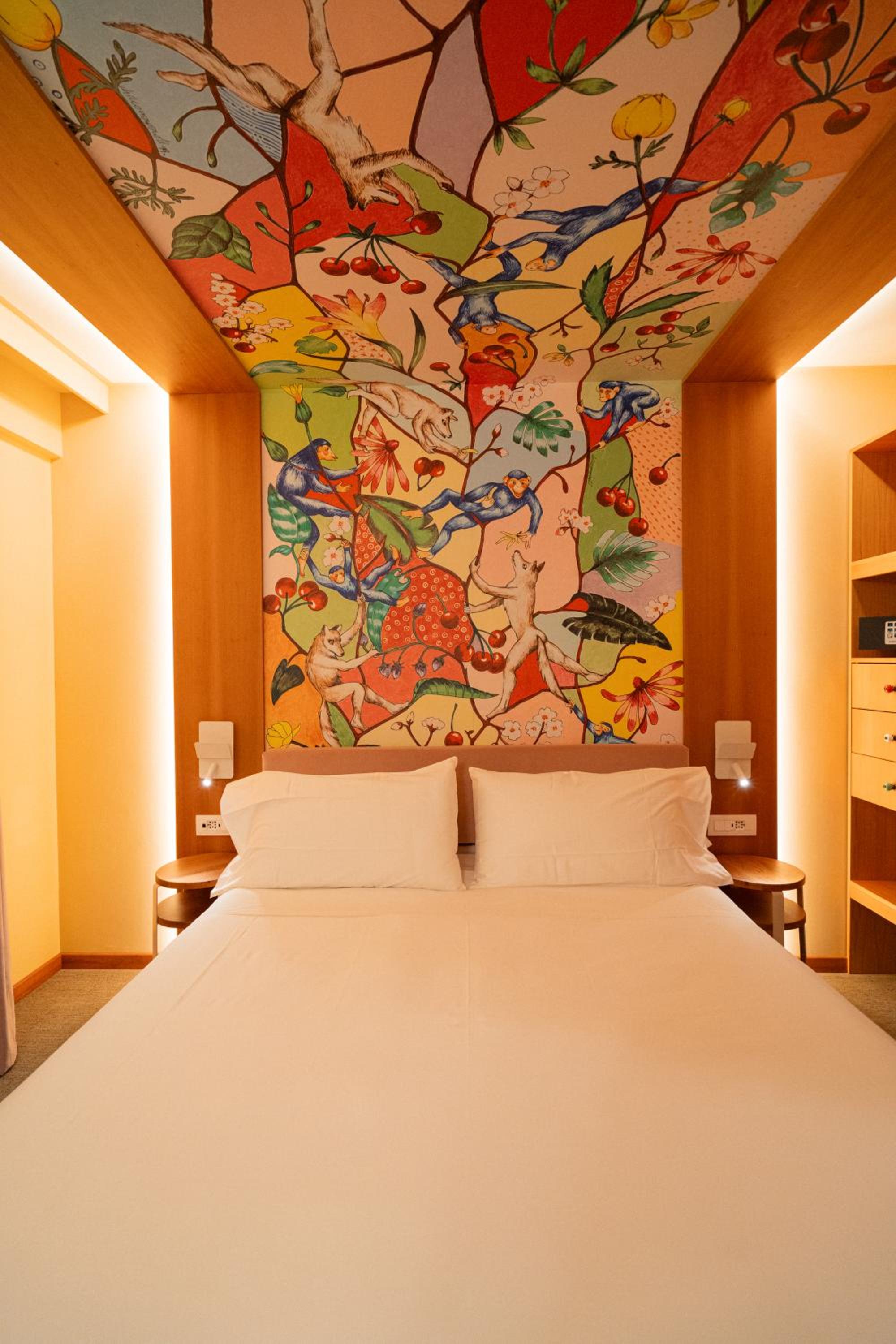 Standard Double or Twin Room - Photo 18