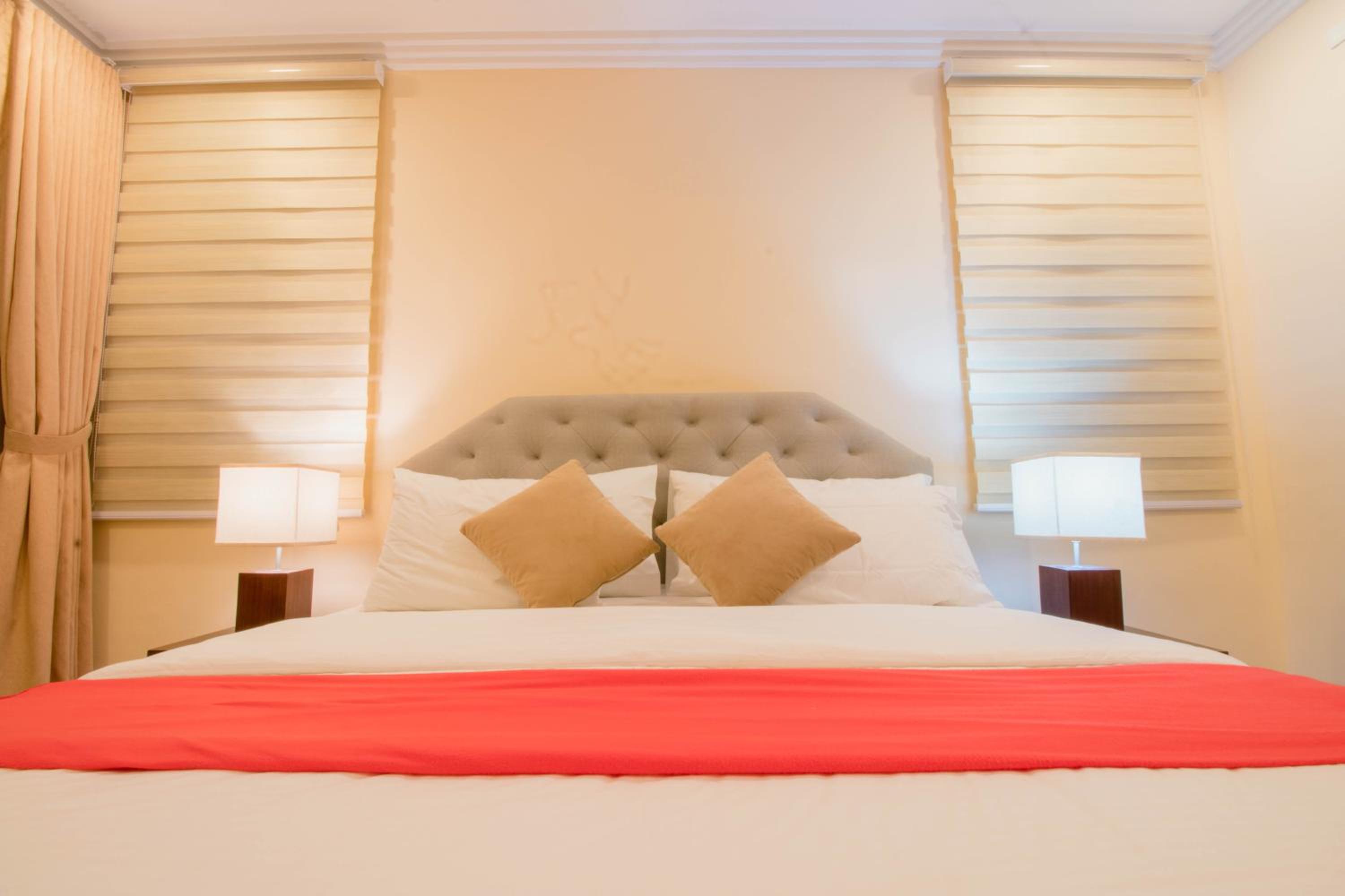 Three-Bedroom Suite - Photo 20
