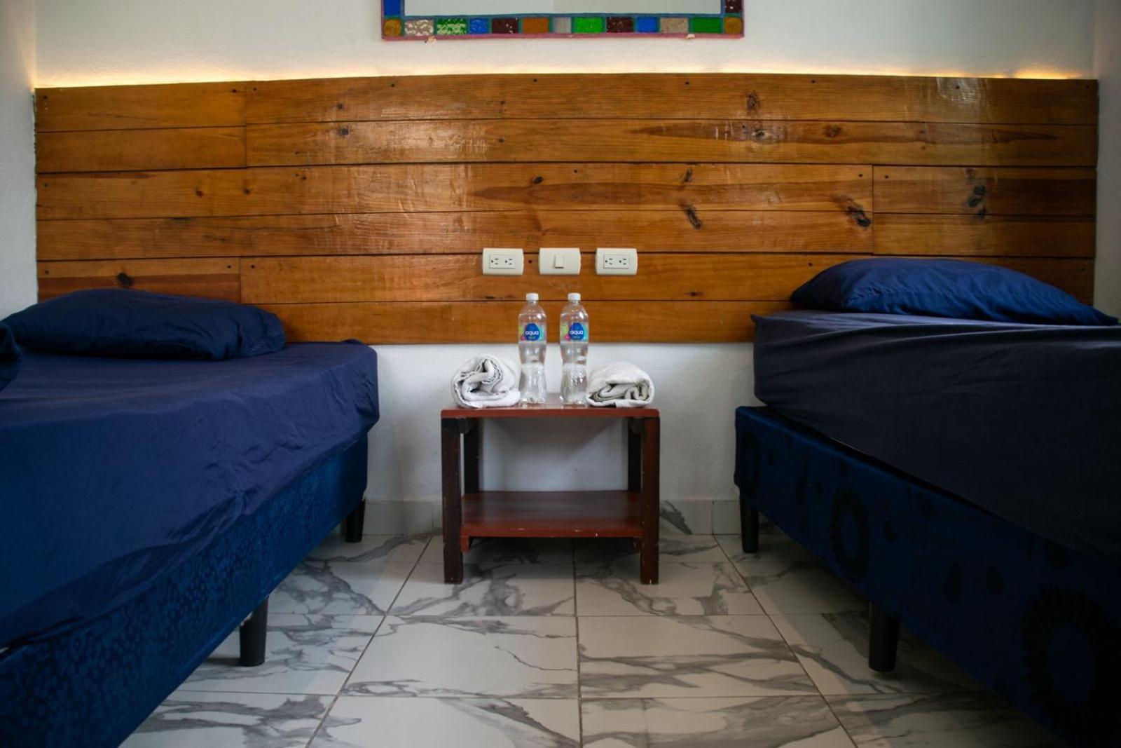 Economy Twin Room photo 1