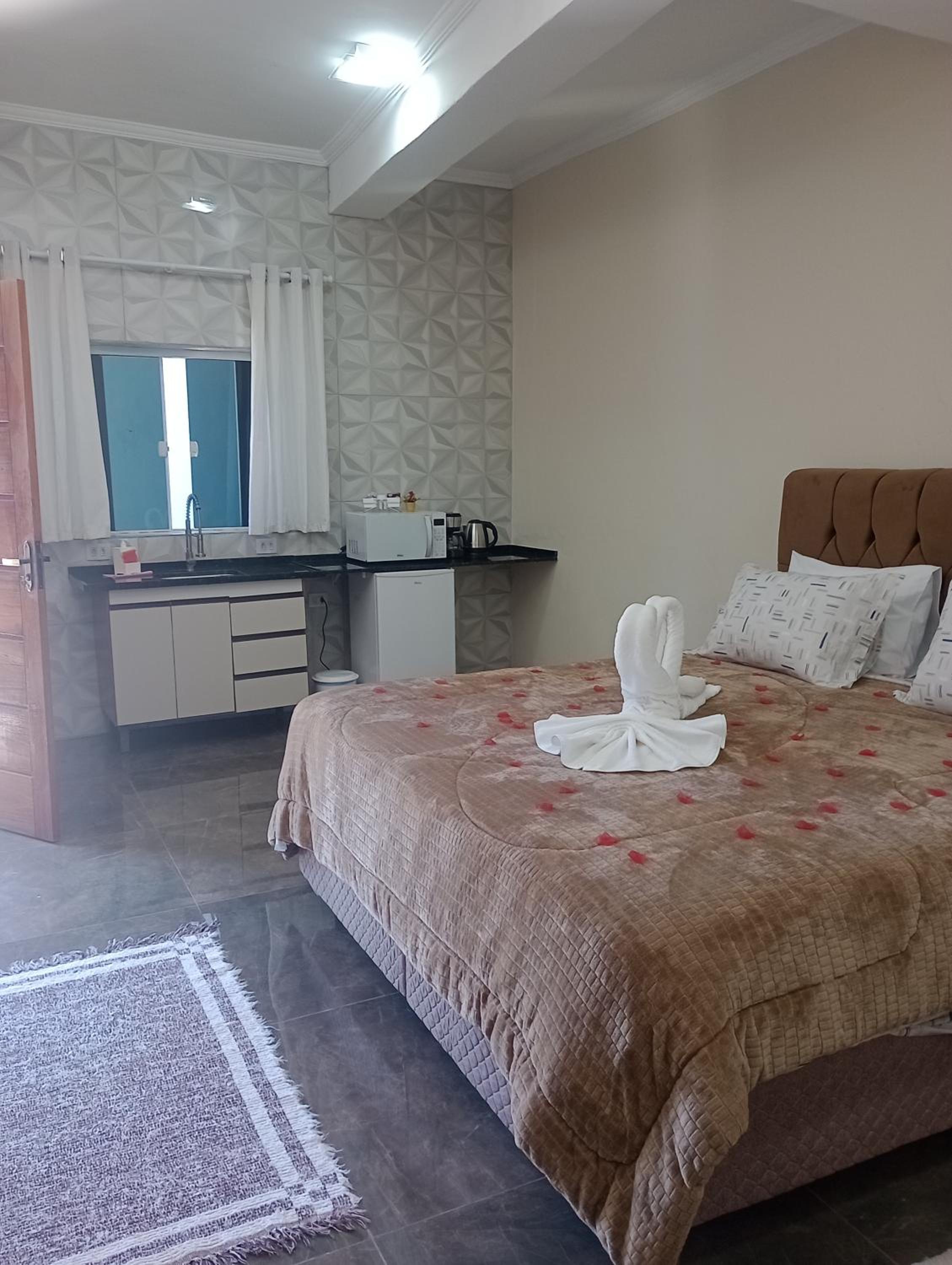 King Suite with Spa Bath photo 3