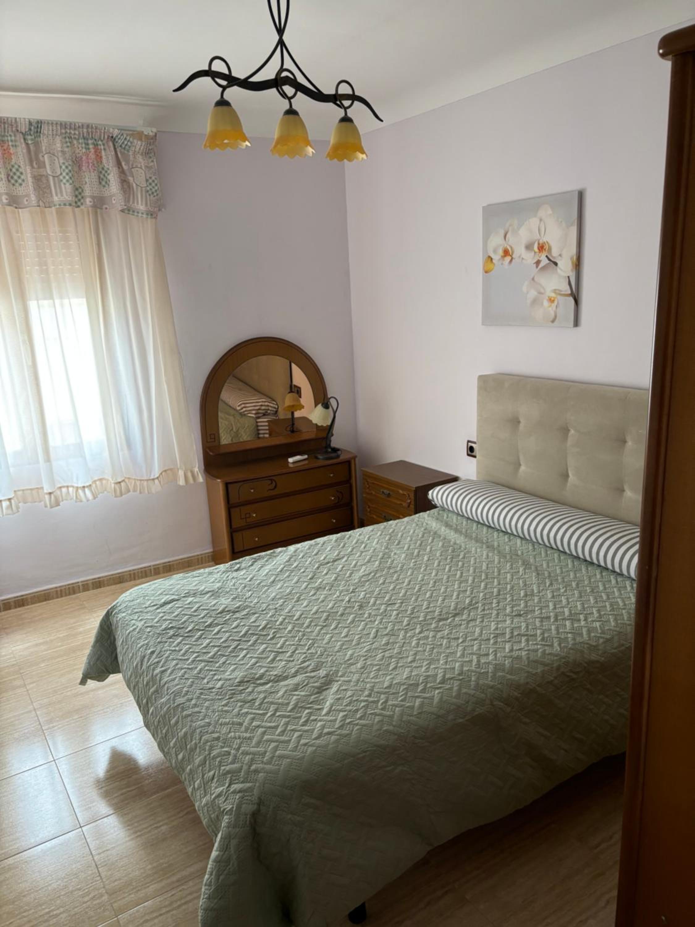 Three-Bedroom House photo 3