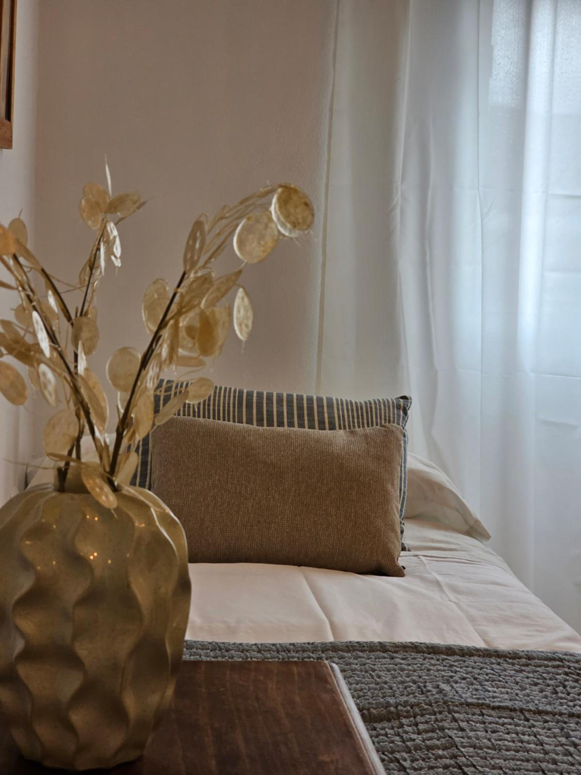Twin Room - Photo 17