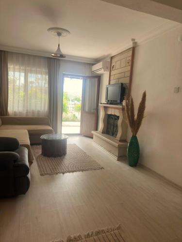 Apartment with Garden View photo 2
