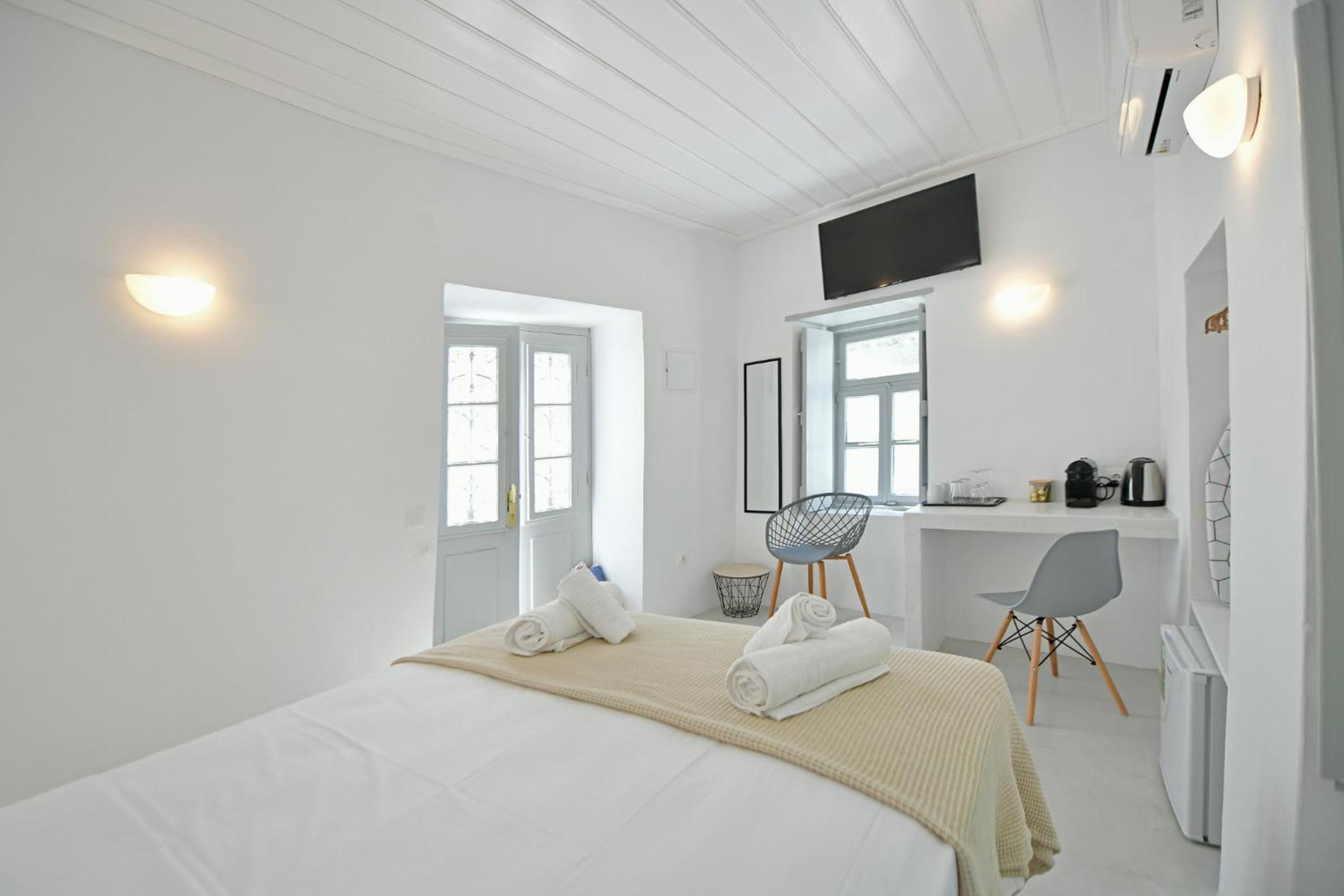 Deluxe Double Room photo 2