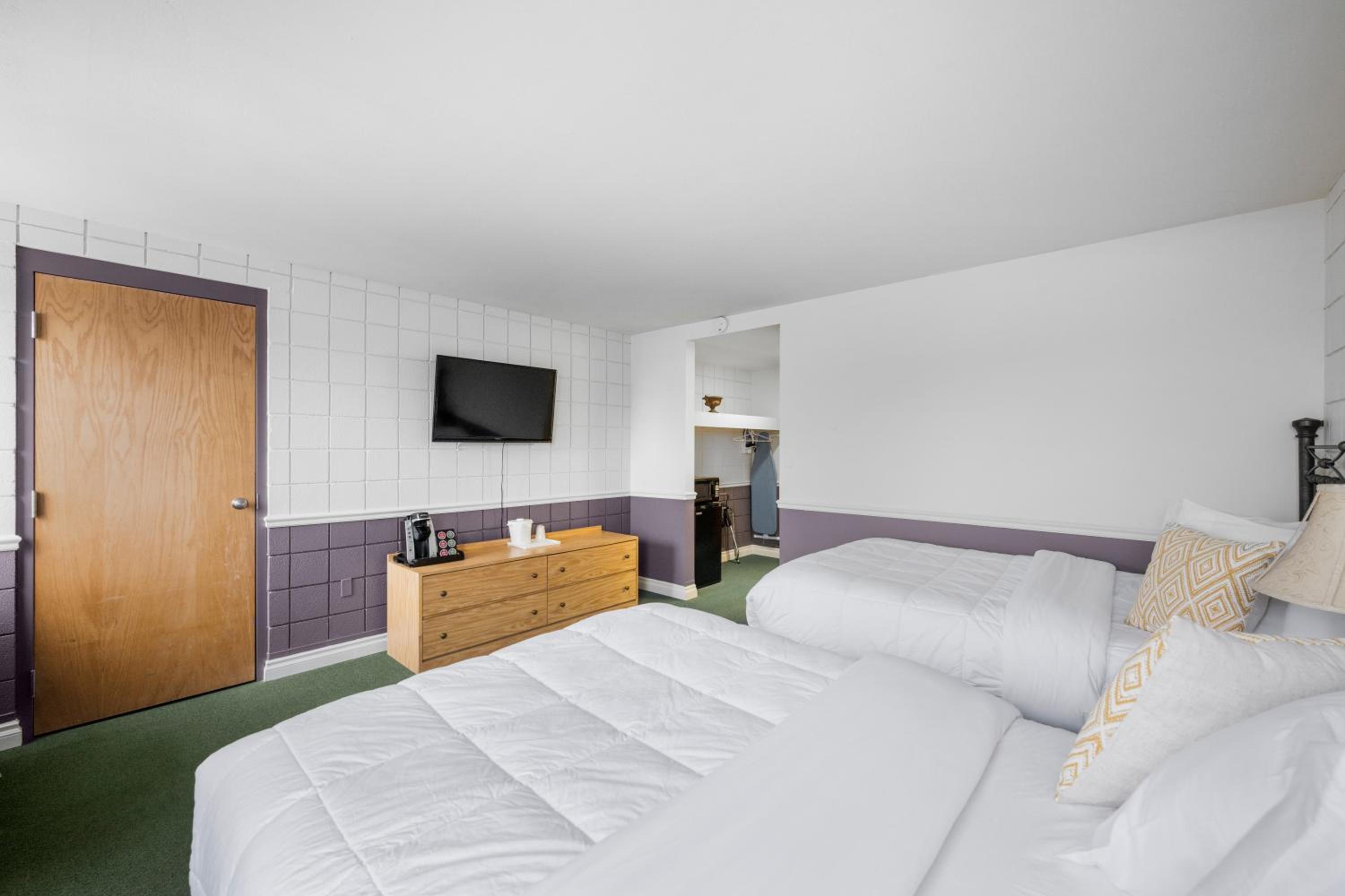 Standard Double Room photo 2