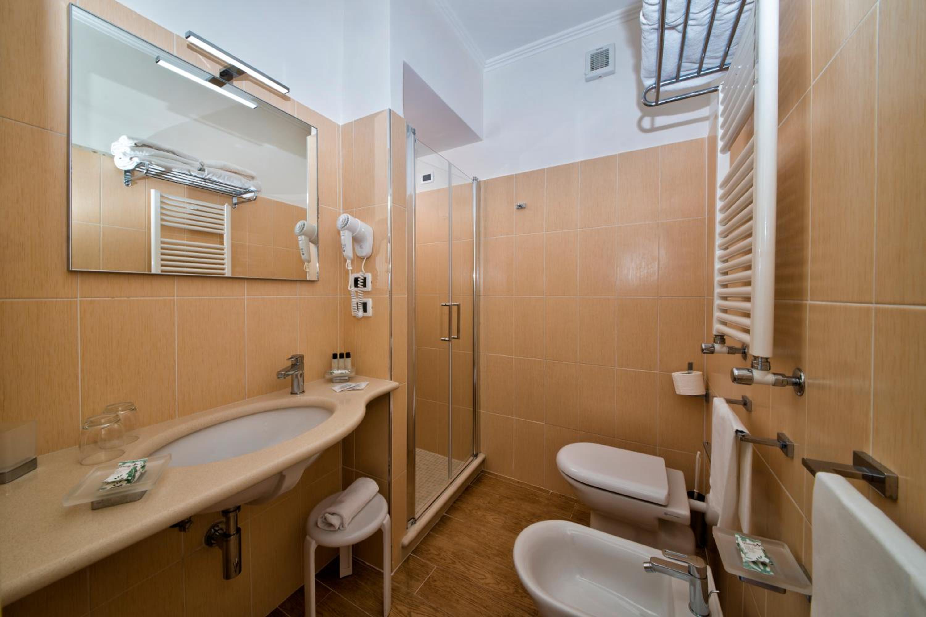 Comfort Double or Twin Room - Photo 3