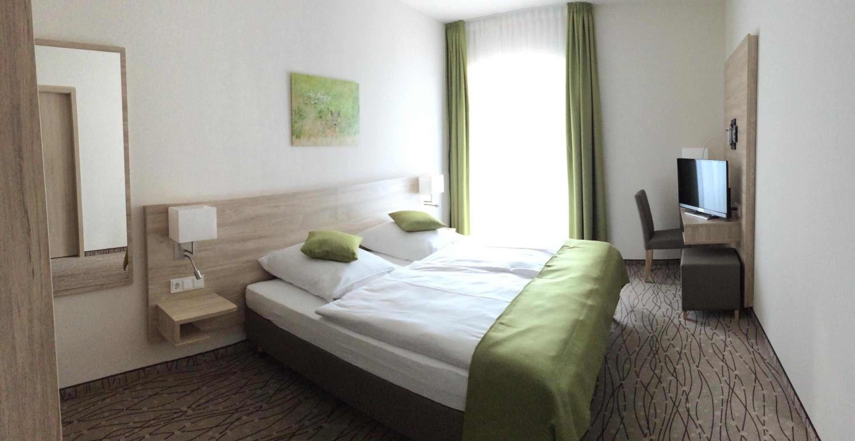 Double Room - Photo 5