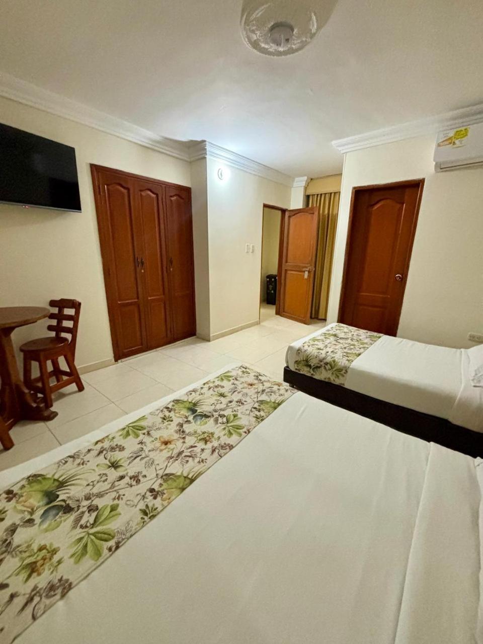 Standard Triple Room - Photo 7