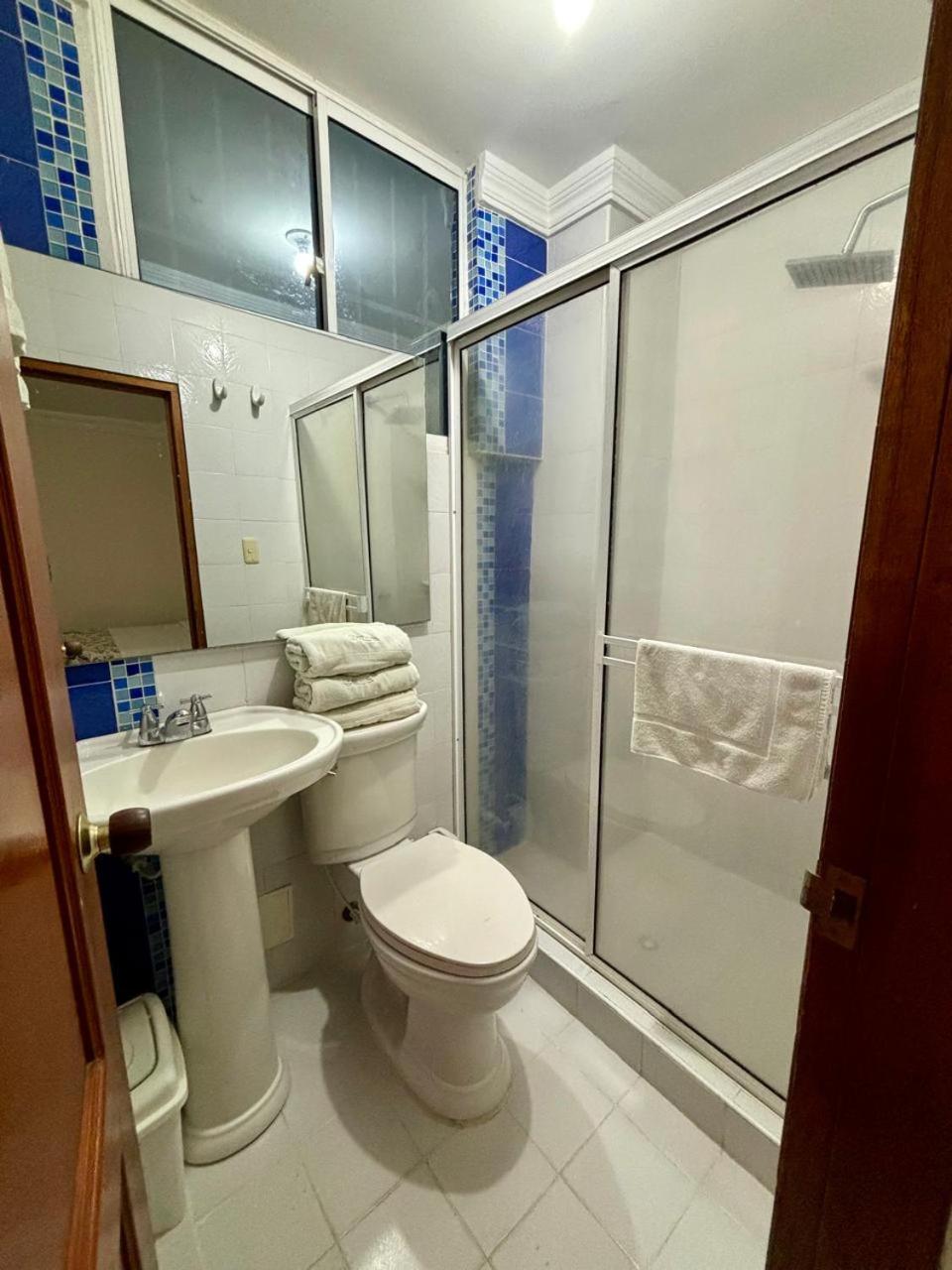 Standard Triple Room - Photo 9