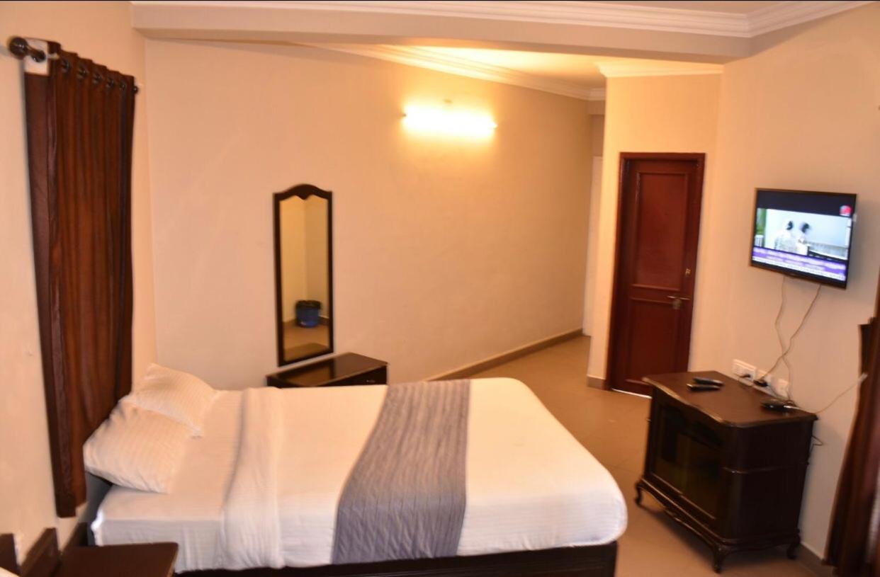 Deluxe Double Room With Extra Bed photo 1