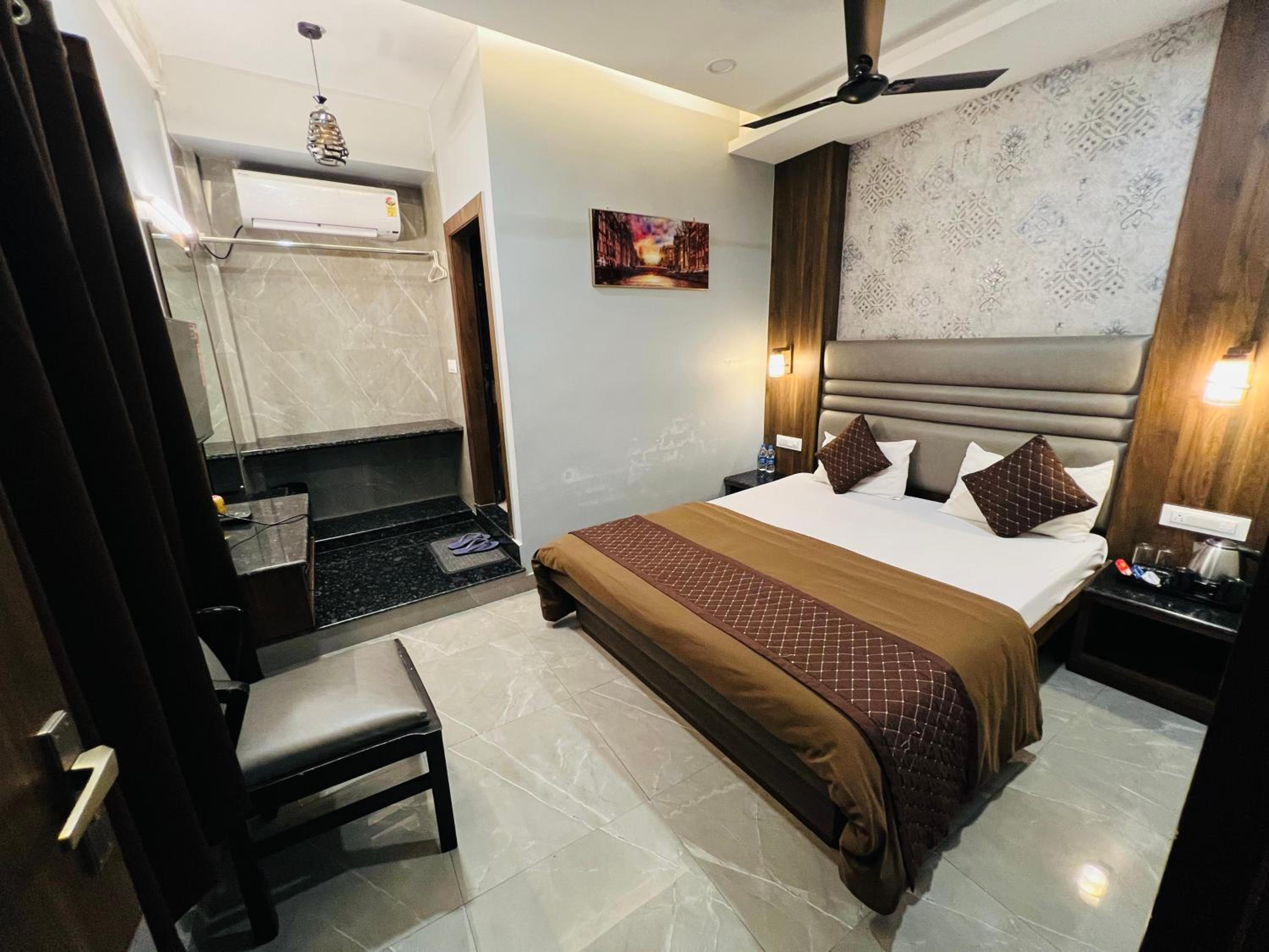 Superior Double Room - Photo 3