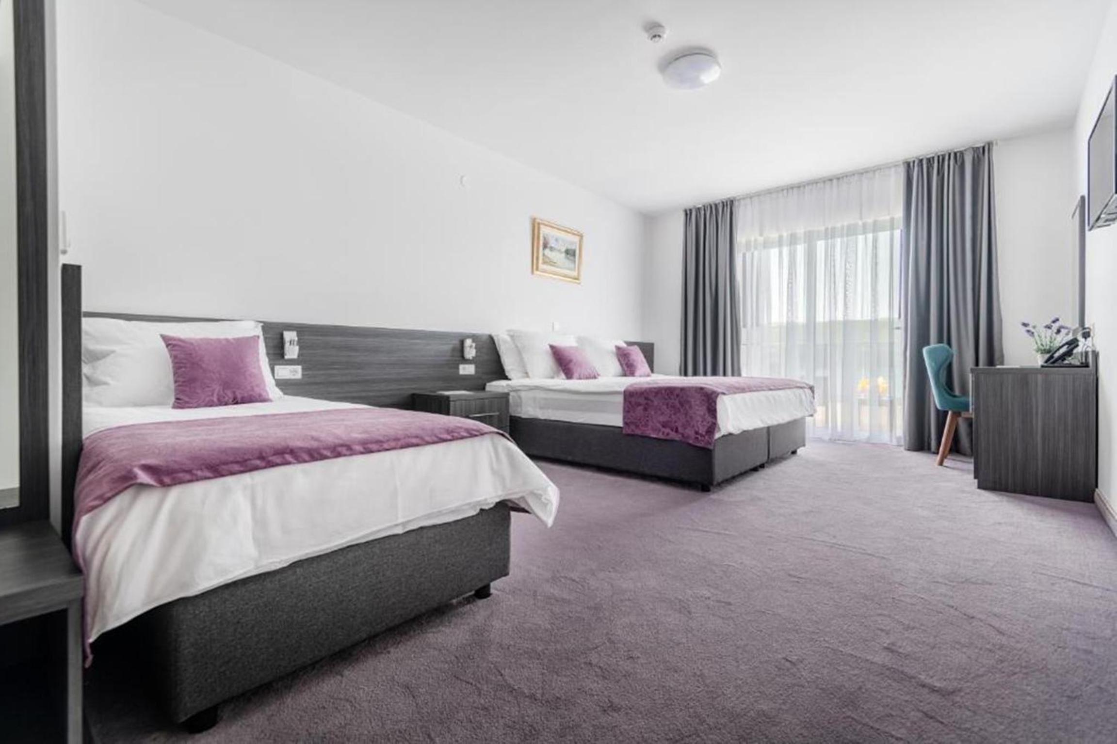 Deluxe Triple Room with Sea View