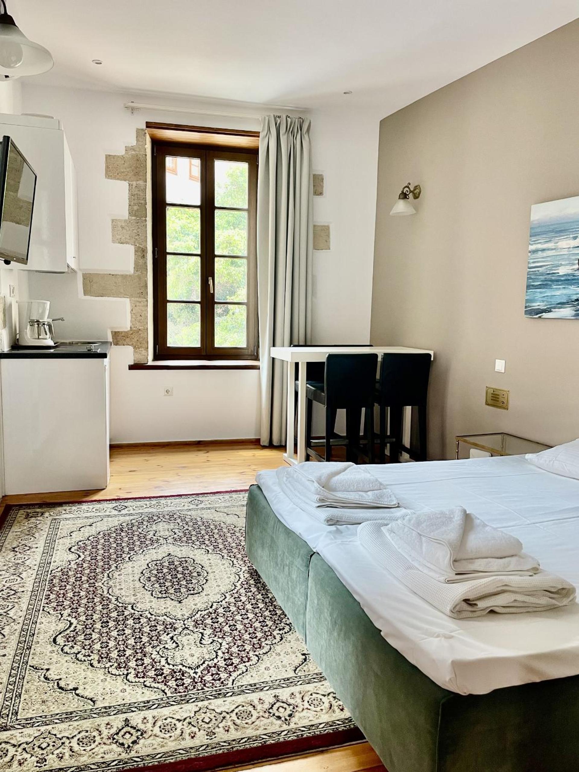 Deluxe Suite with Old Town View
