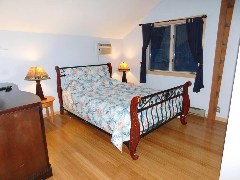 Three-Bedroom House photo 1