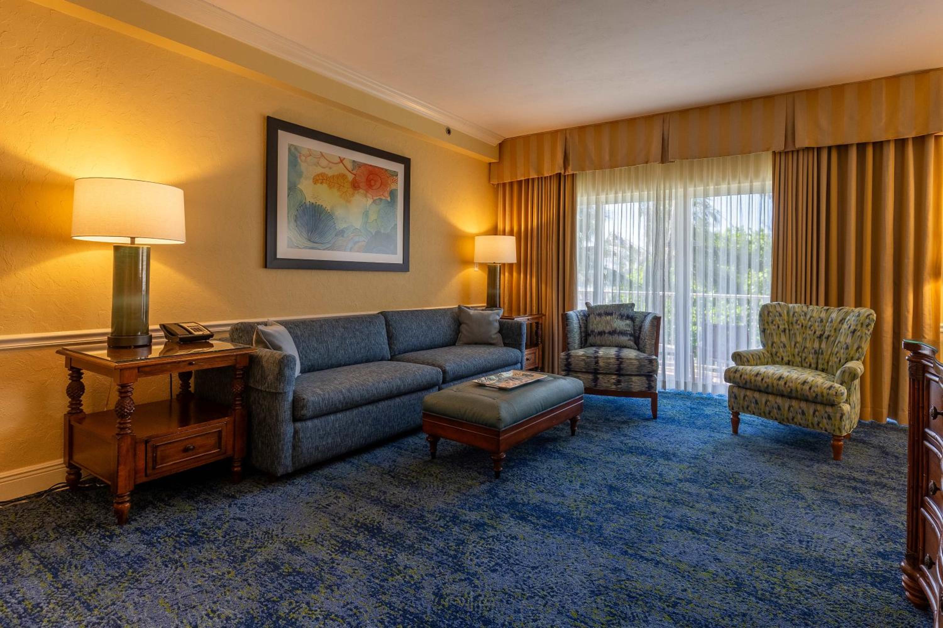 Deluxe Suite - Photo 1