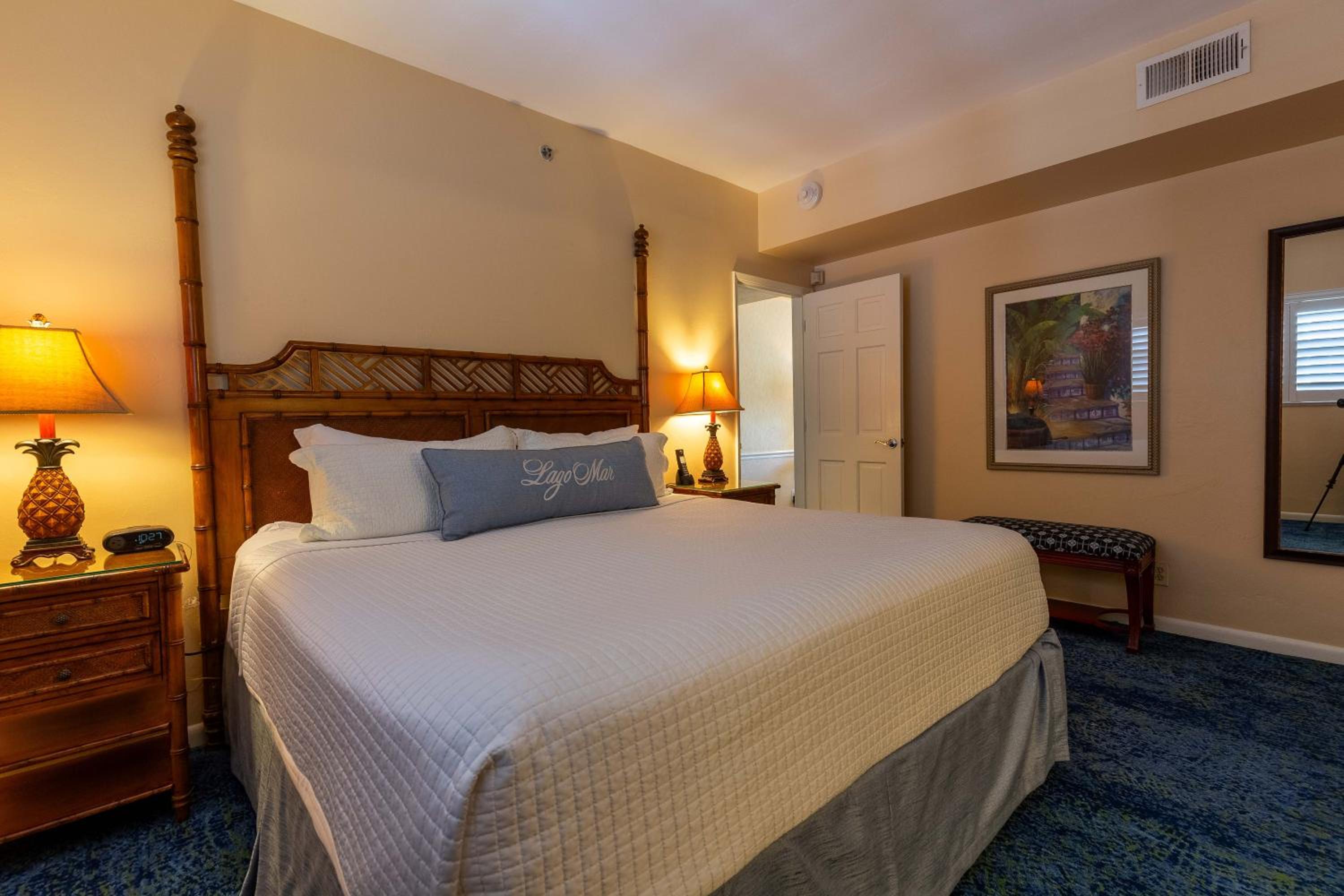 Deluxe Suite - Photo 5