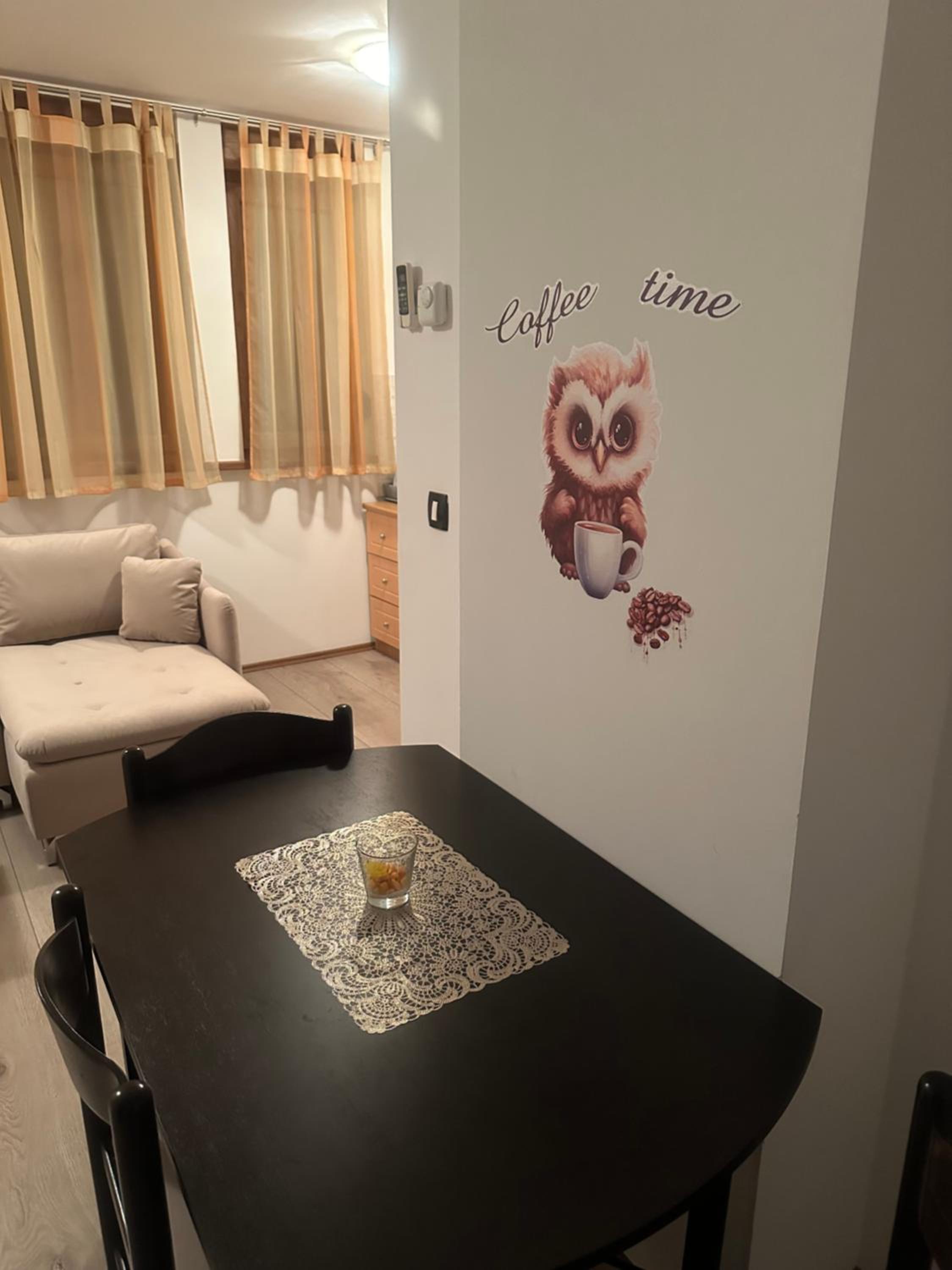 One-Bedroom Apartment - Photo 11
