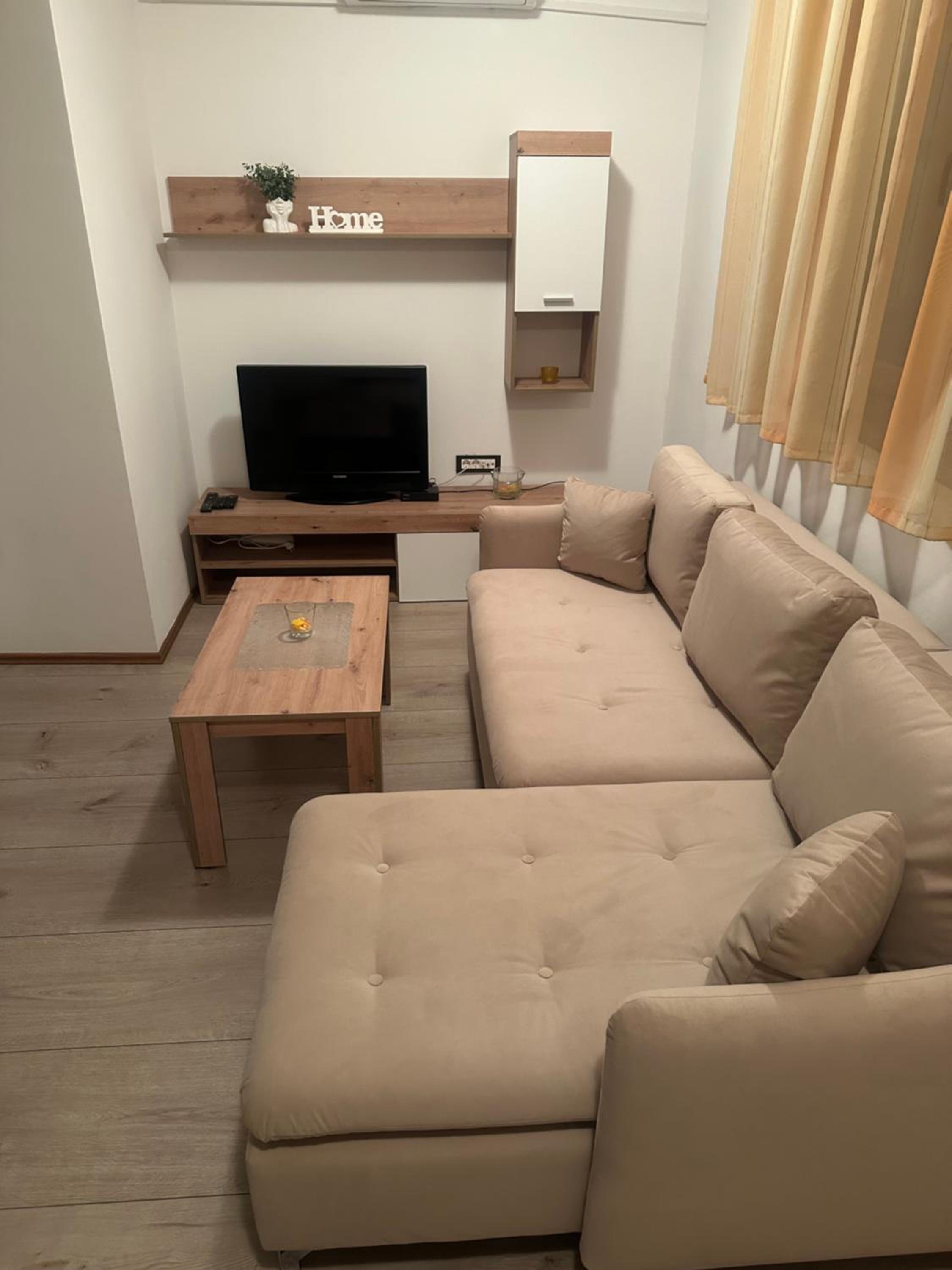 One-Bedroom Apartment - Photo 10