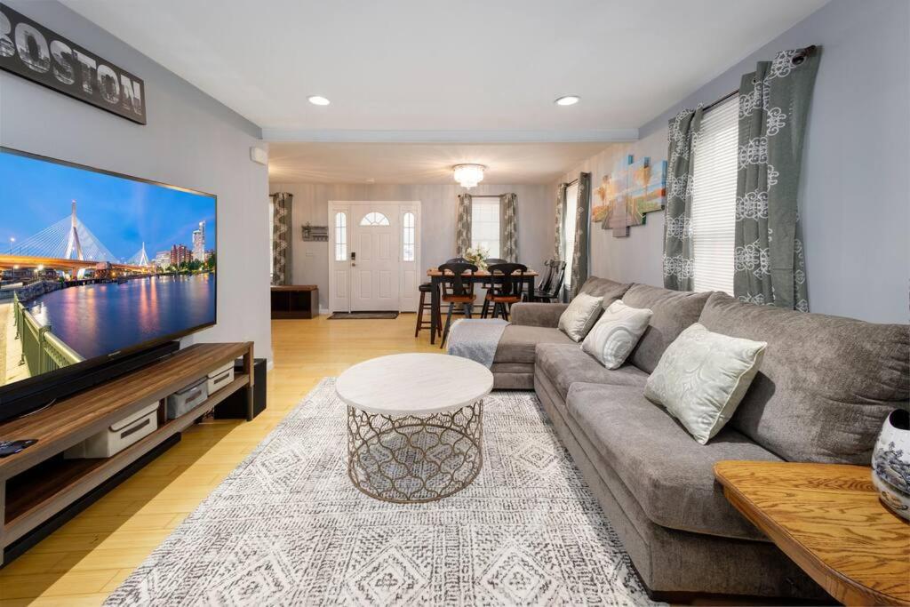 Four-Bedroom House photo 1