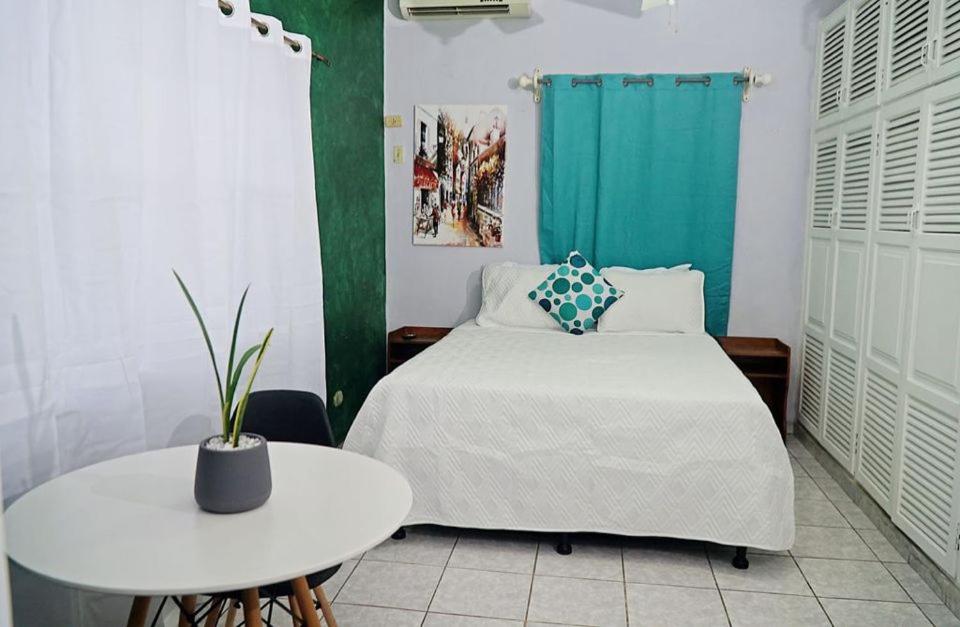 Small Double Or Twin Room photo 2