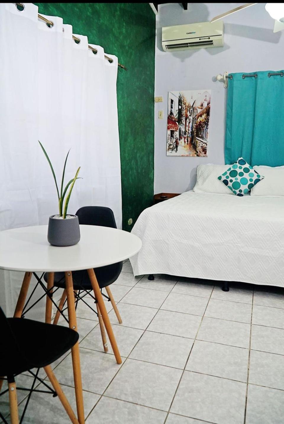 Small Double Or Twin Room photo 1