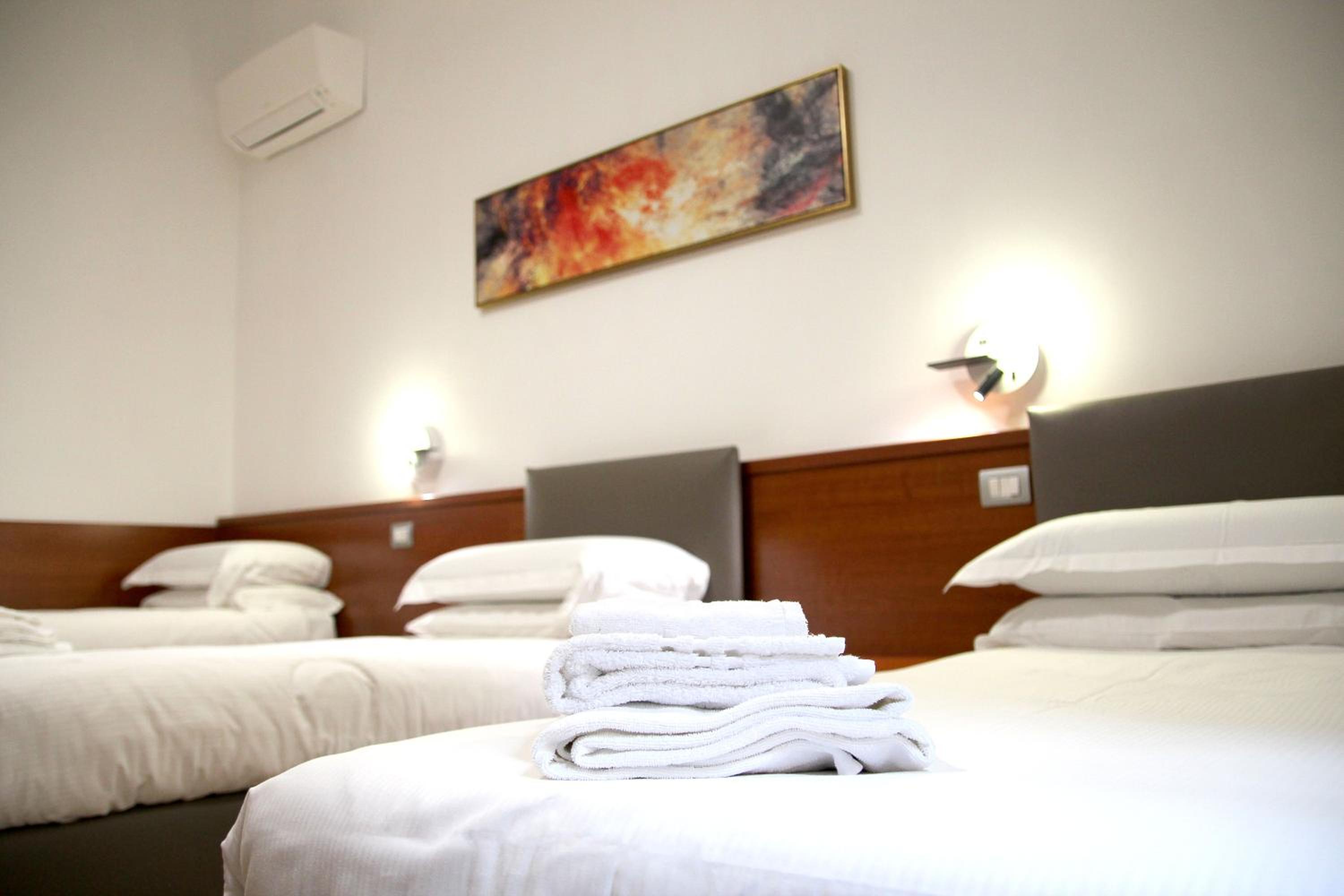 Quadruple Room with Private Bathroom