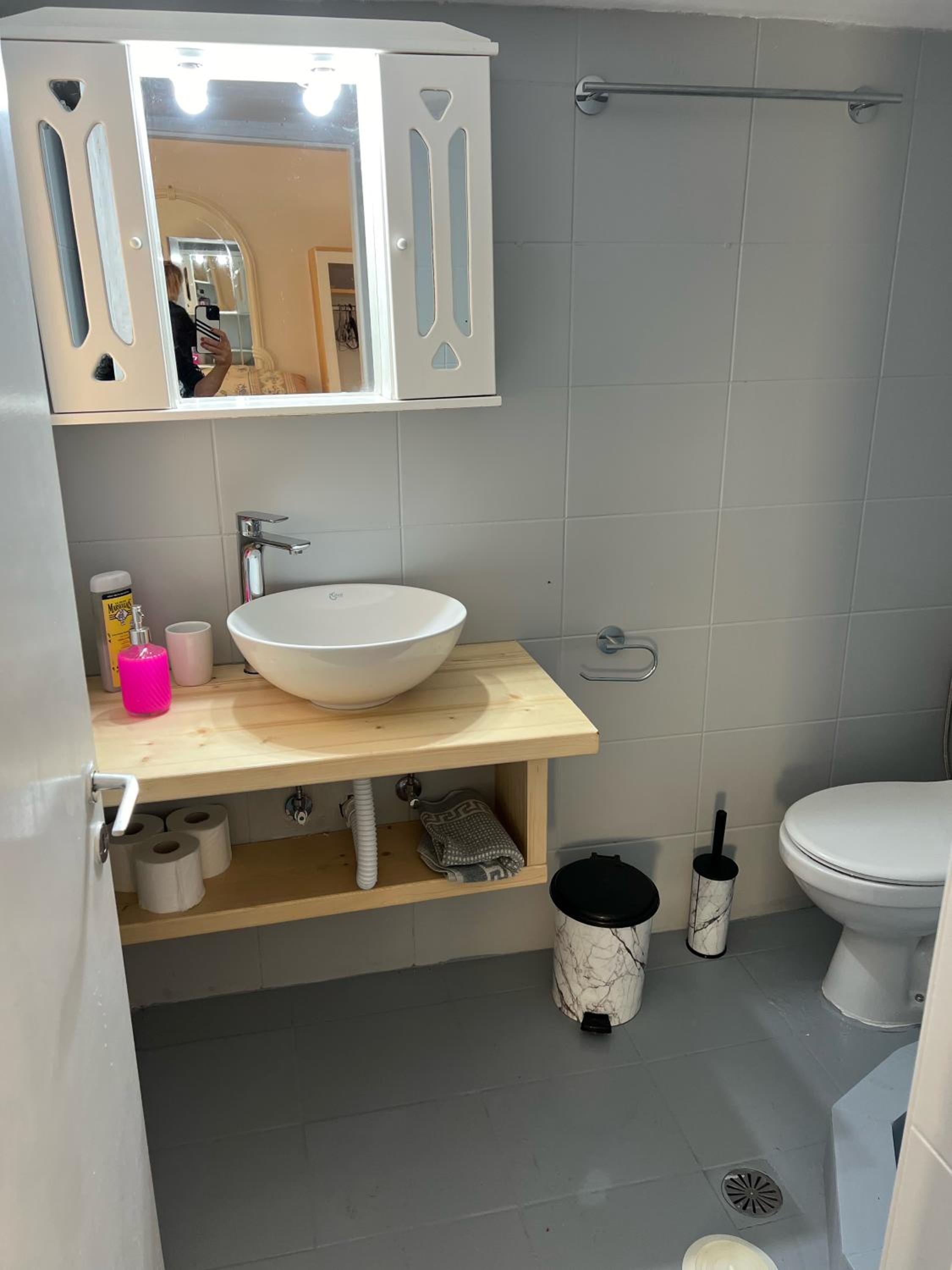 Deluxe Double Room (2 Adults + 1 Child) photo 2